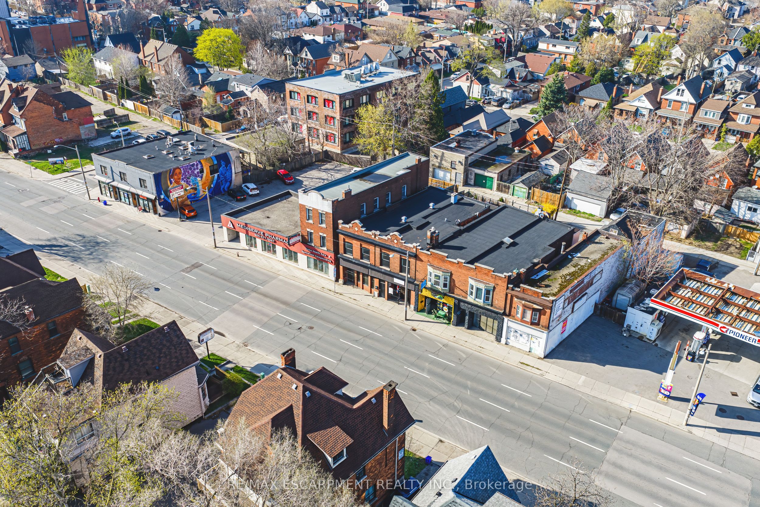 593-595 King Street E Property Photo 49