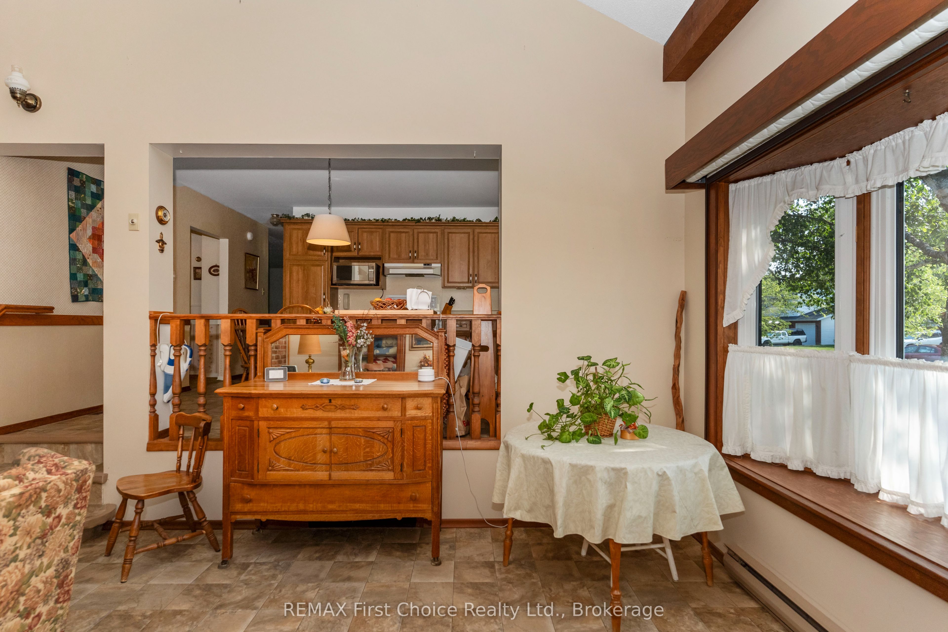 160 Whalen Street Property Photo 14