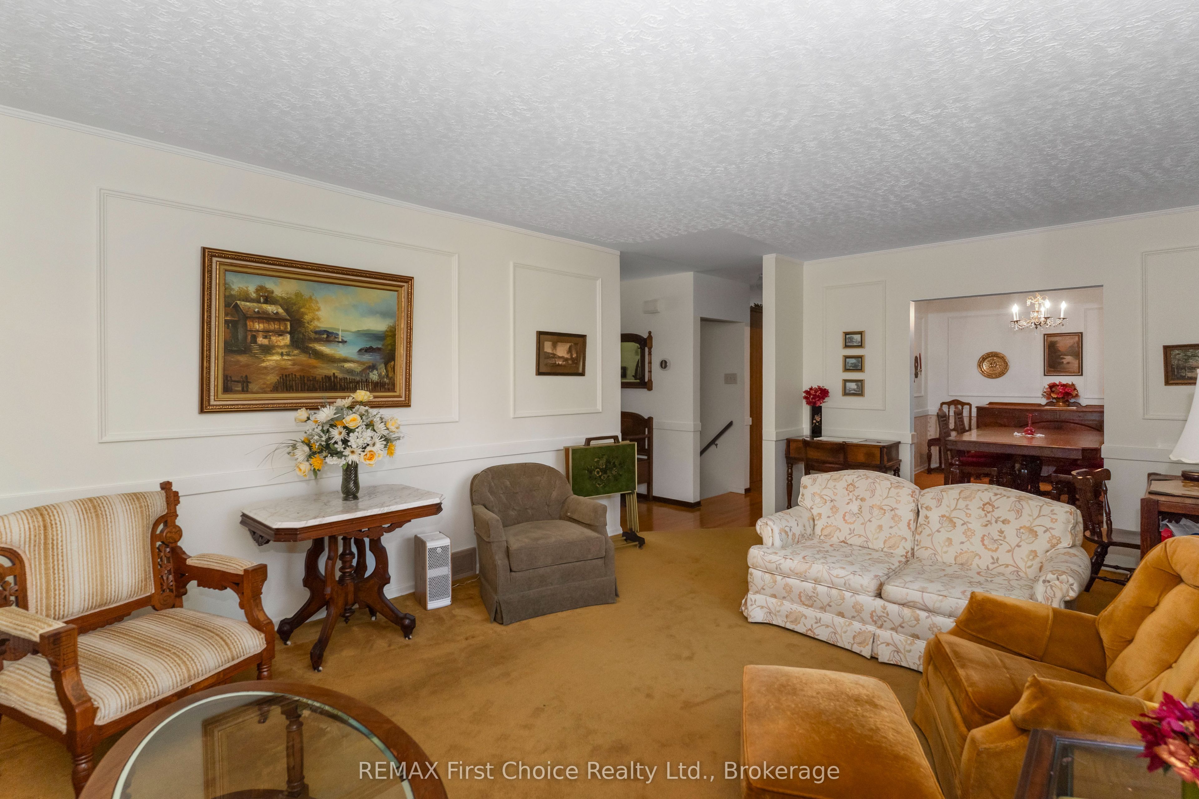 160 Whalen Street Property Photo 19