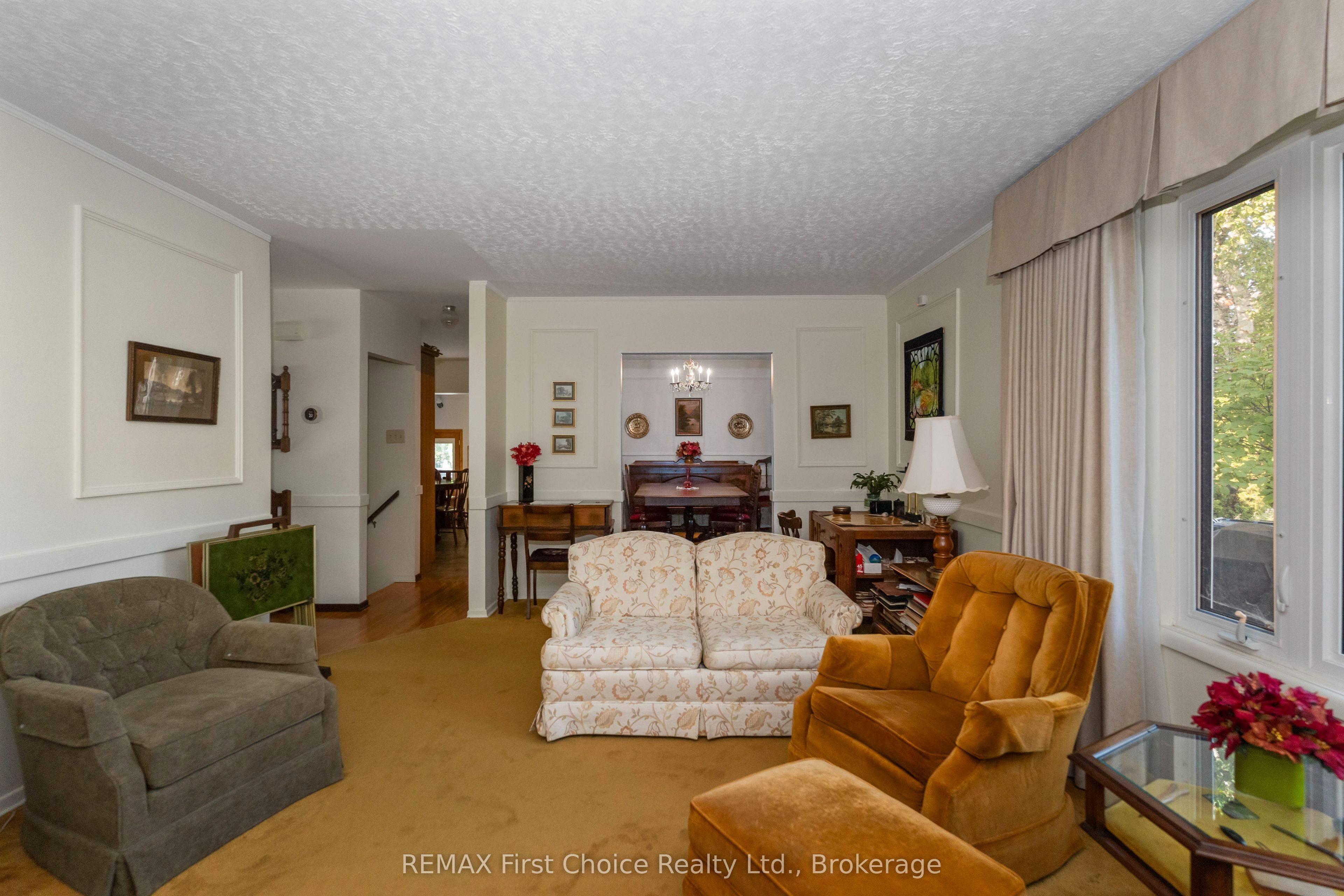 160 Whalen Street Property Photo 21