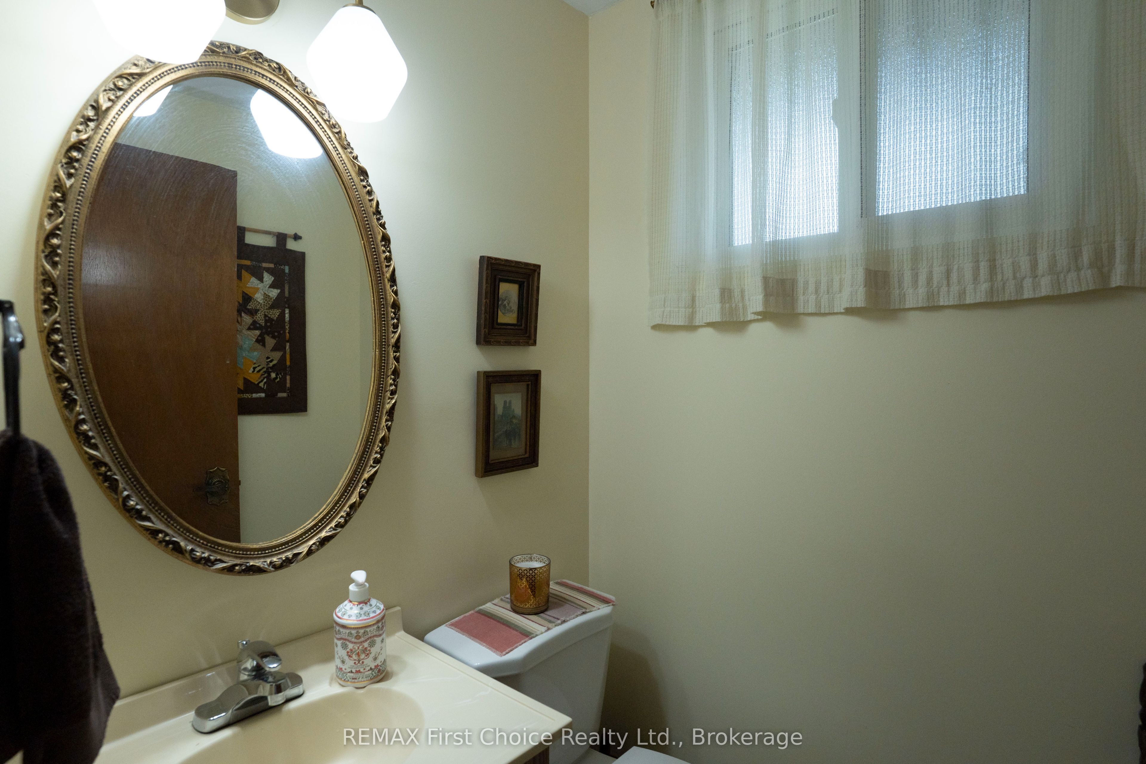 160 Whalen Street Property Photo 22