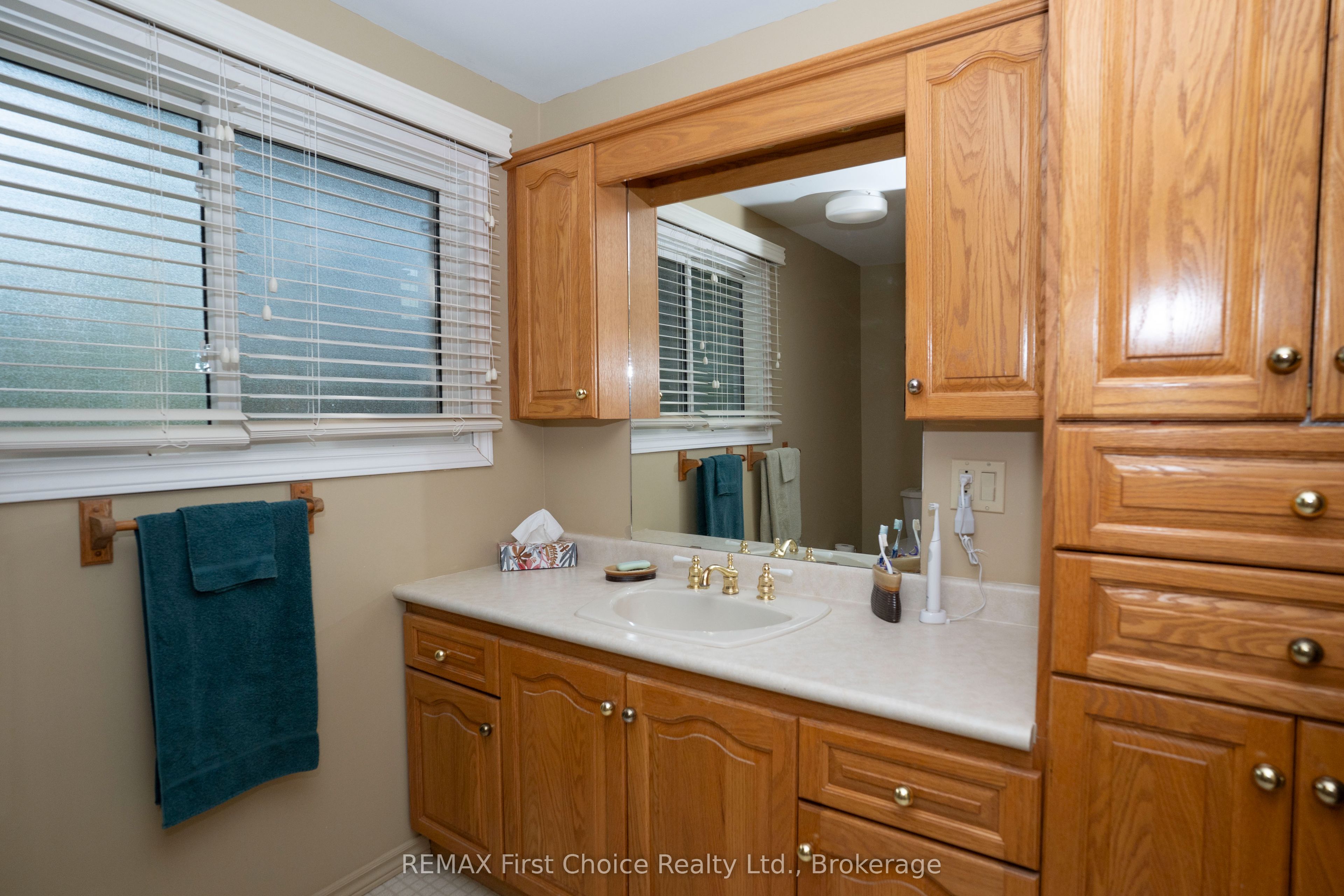 160 Whalen Street Property Photo 24