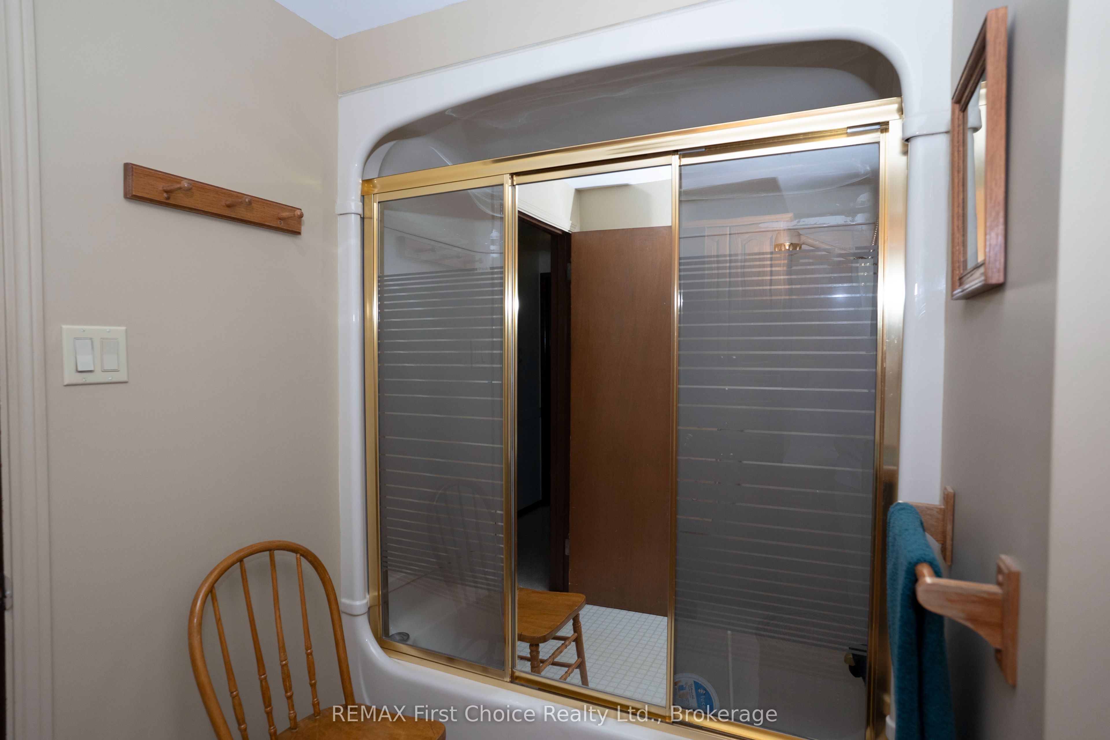 160 Whalen Street Property Photo 25