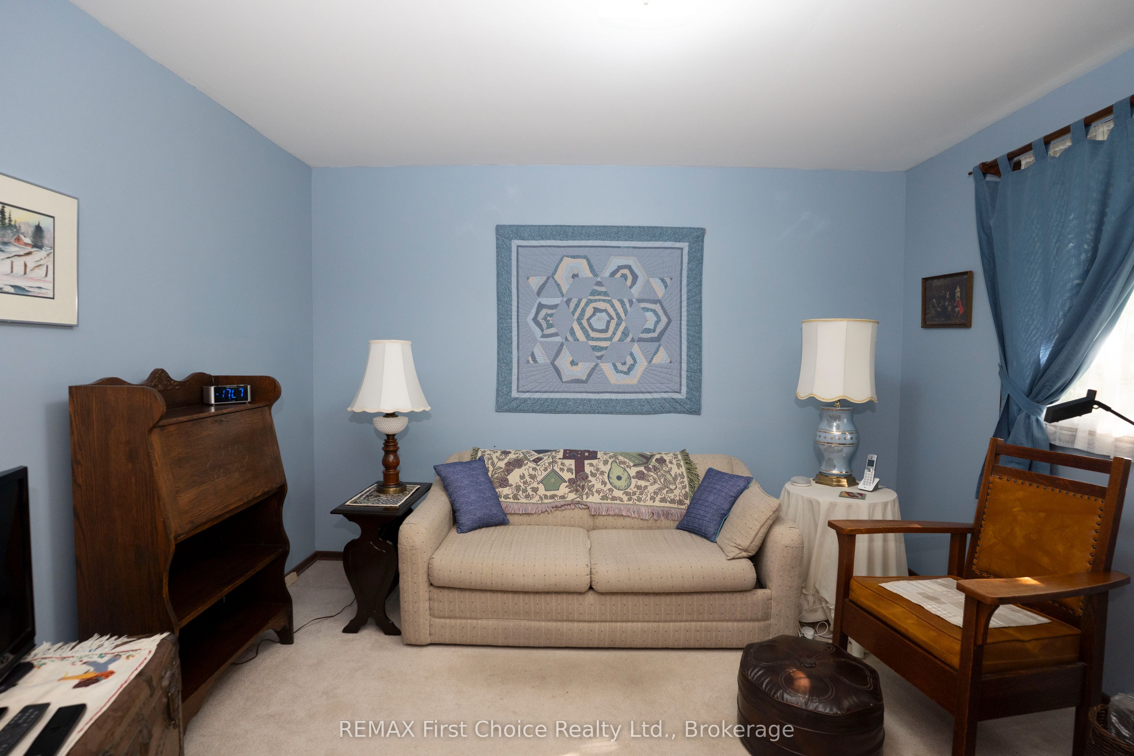 160 Whalen Street Property Photo 32