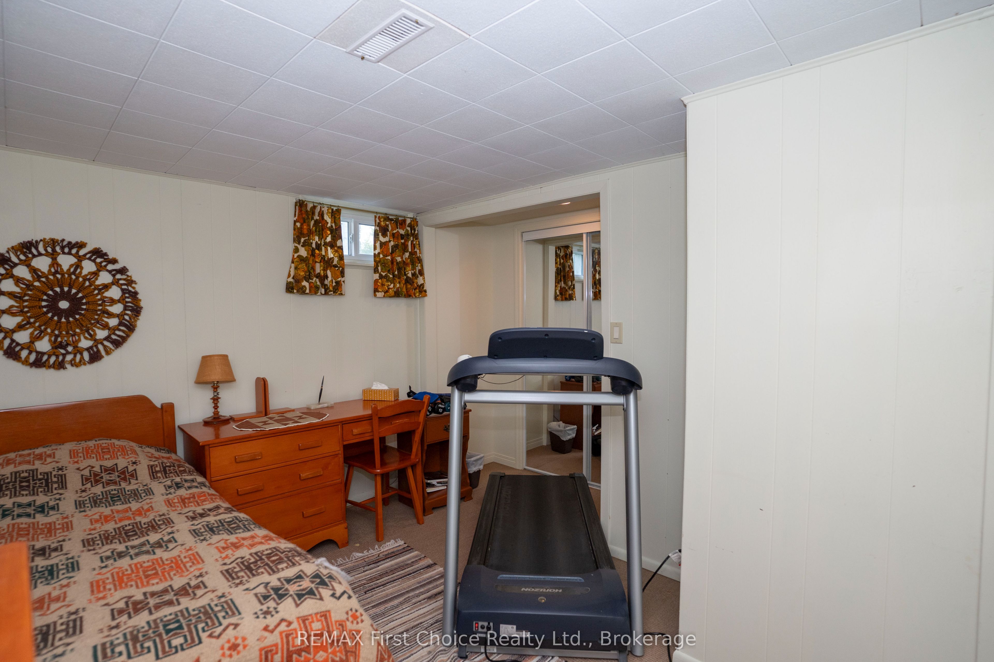 160 Whalen Street Property Photo 35