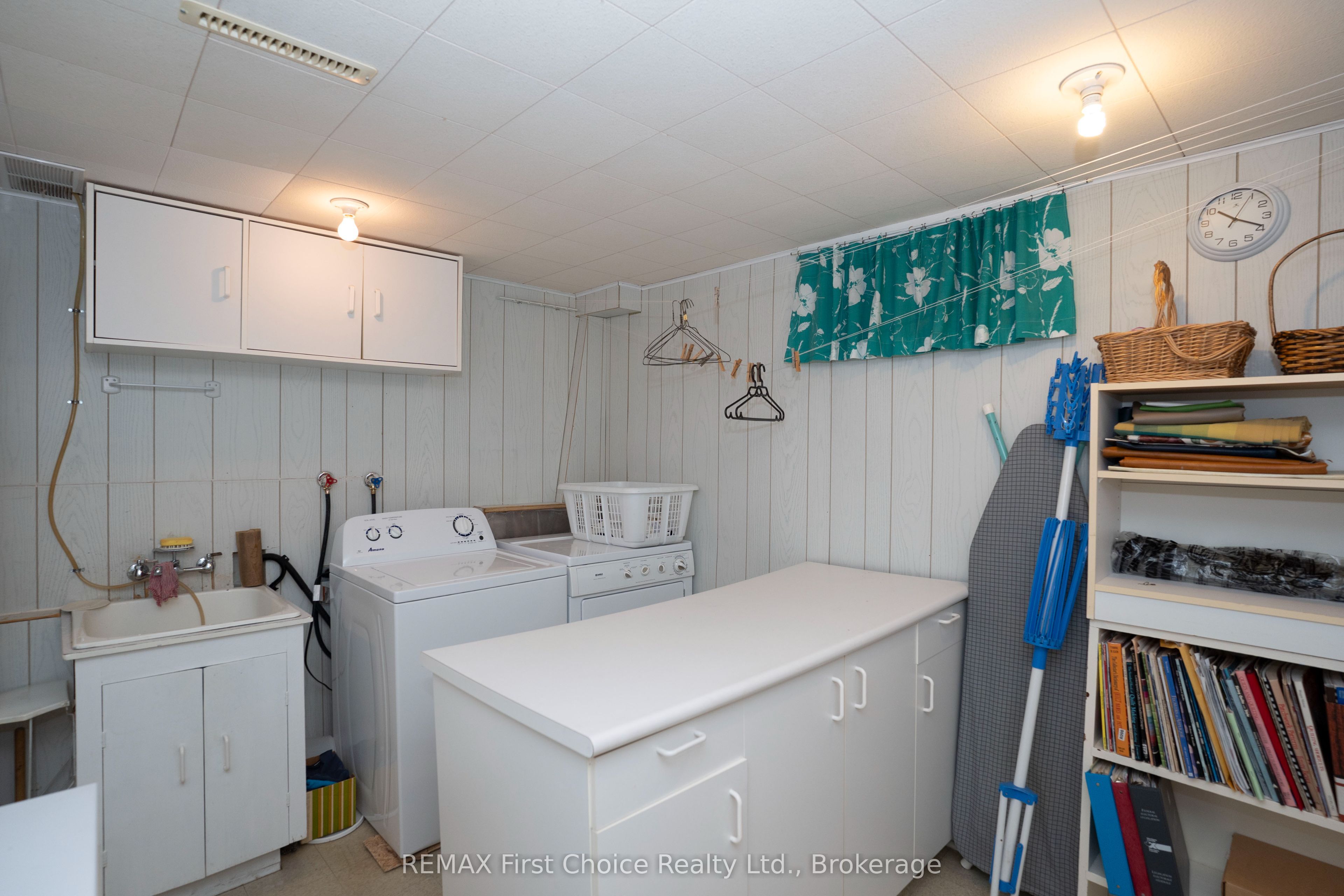 160 Whalen Street Property Photo 41