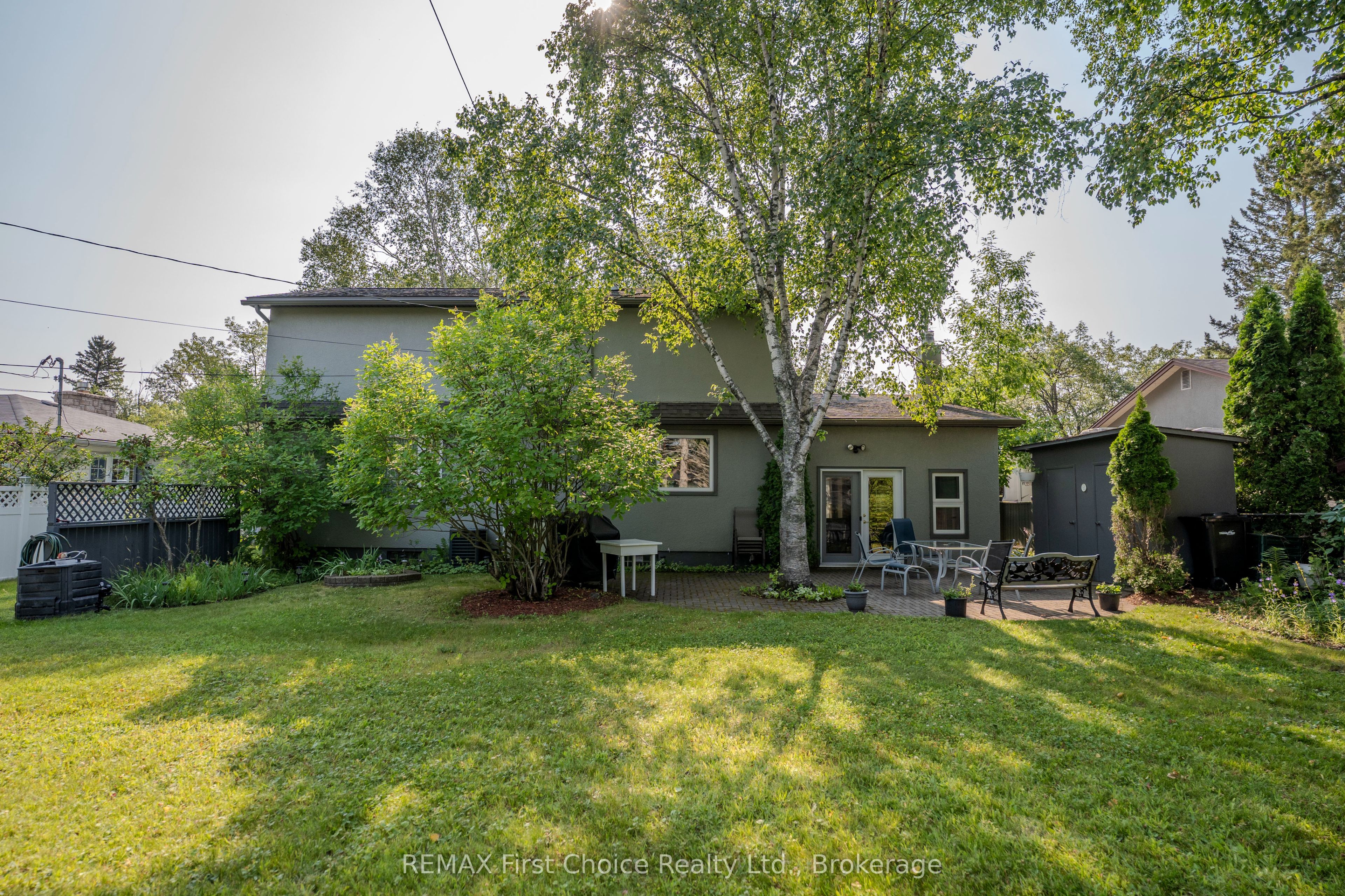 160 Whalen Street Property Photo 43