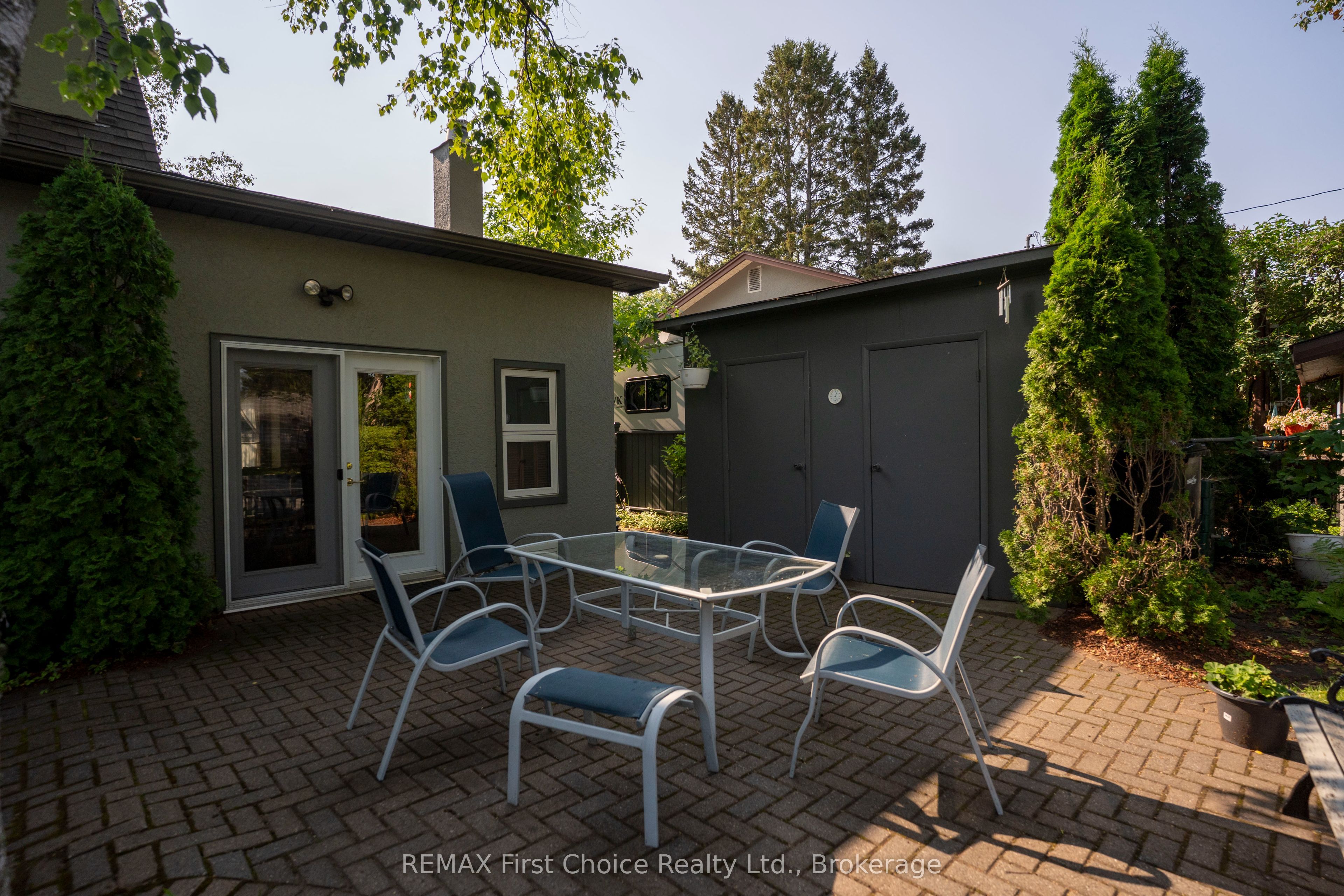 160 Whalen Street Property Photo 44