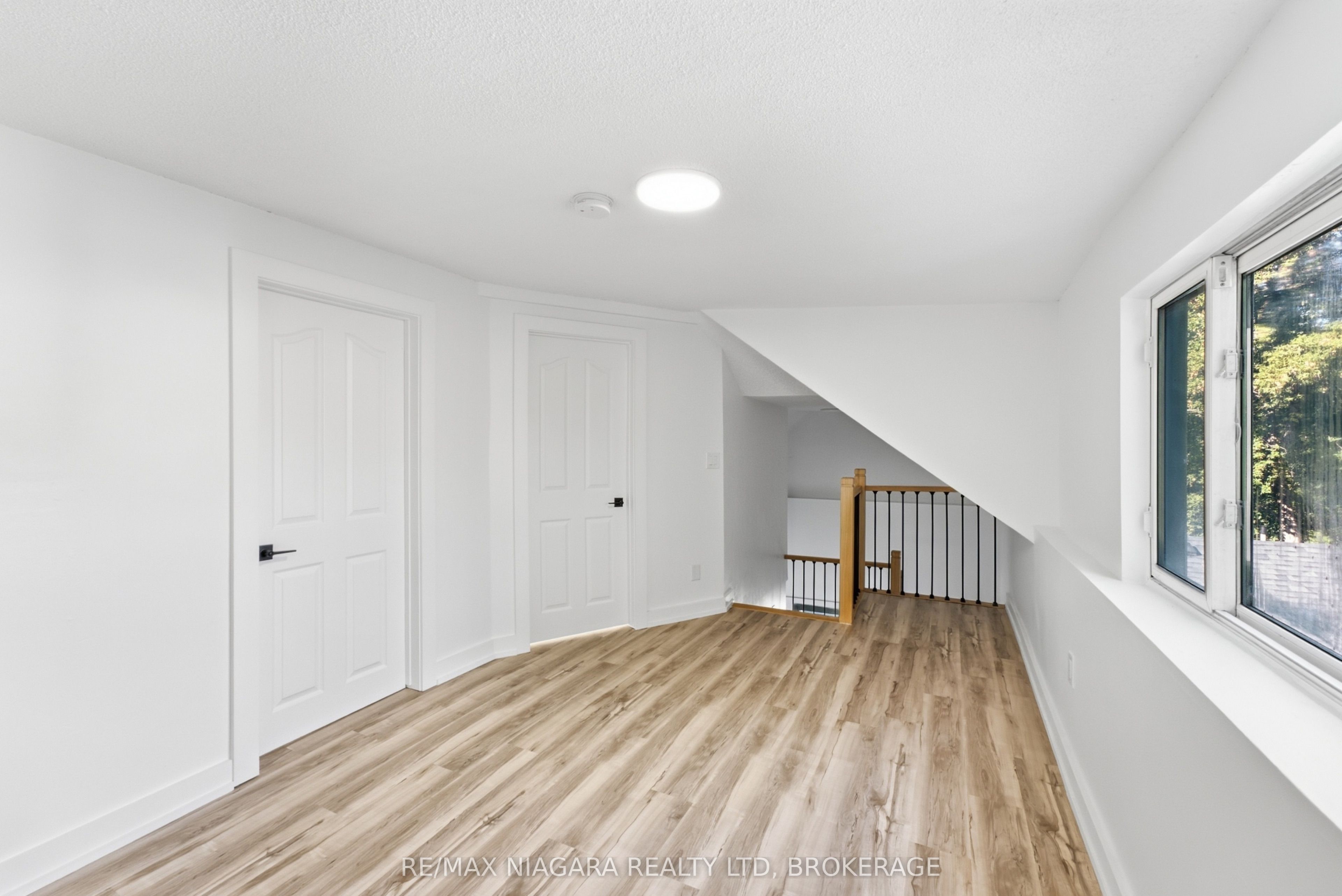 34 Haig Street Upper Property Photo 5