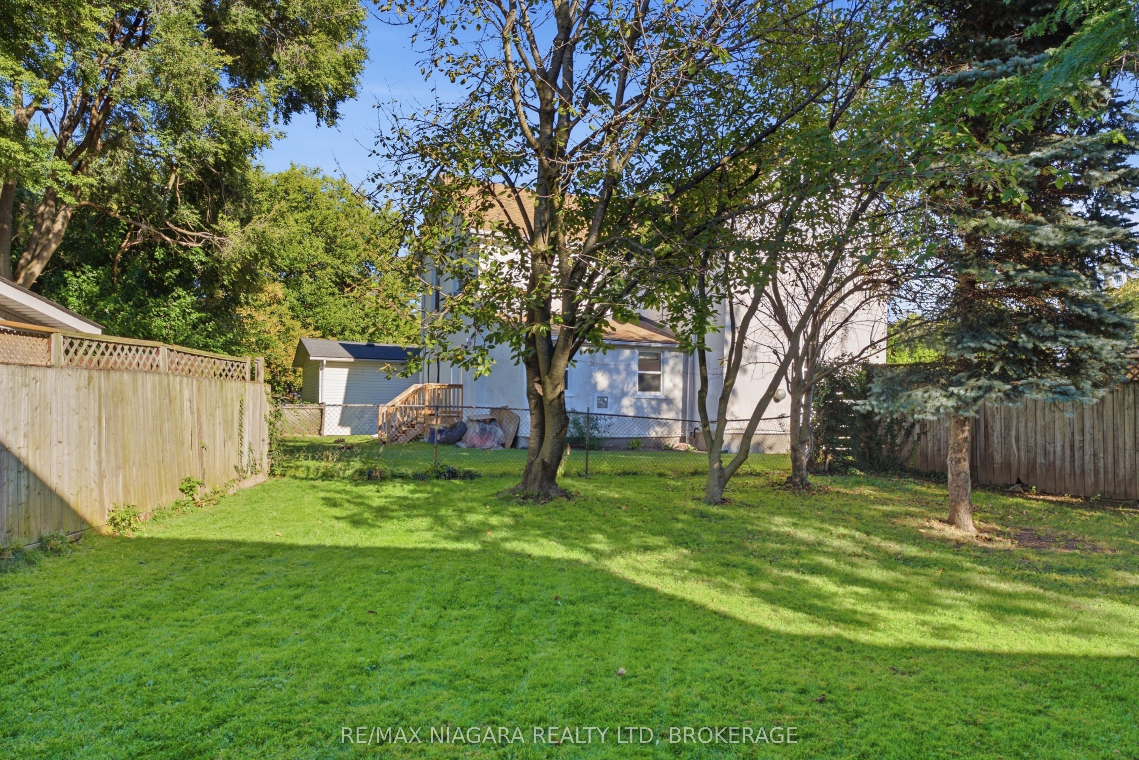 34 Haig Street Upper Property Photo 23