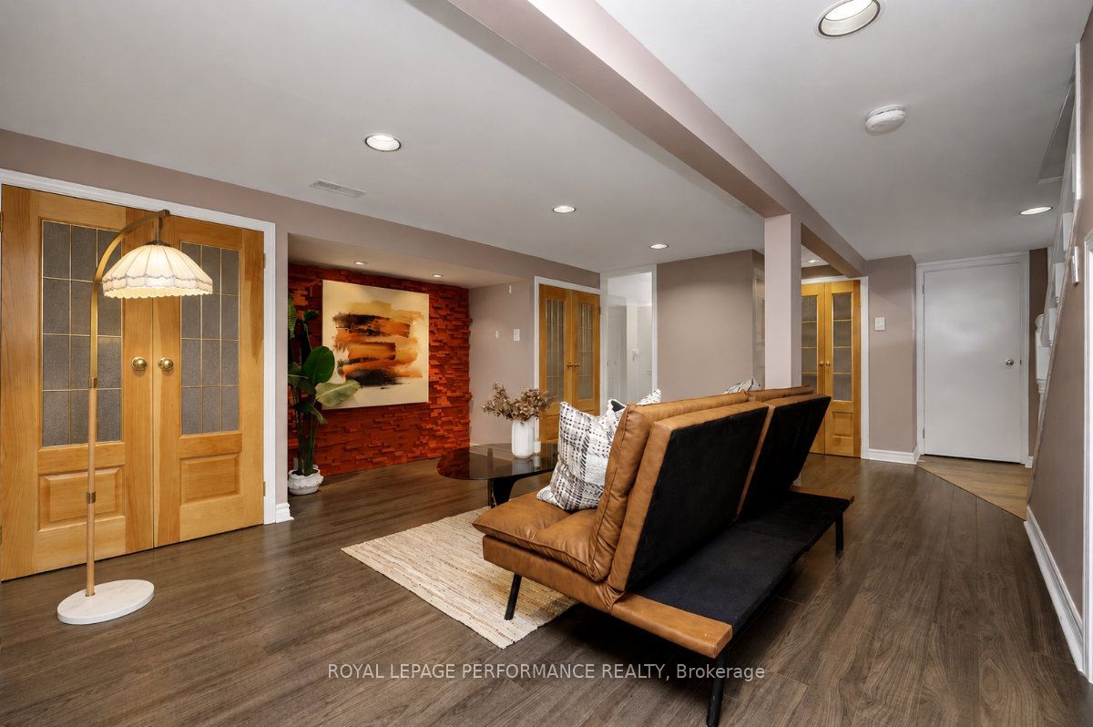 12 Prince Albert Street Property Photo 30