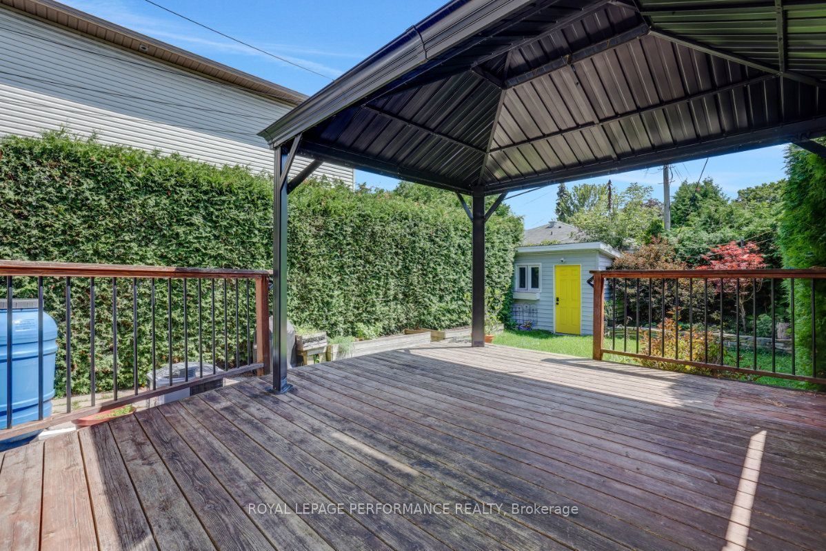 12 Prince Albert Street Property Photo 39
