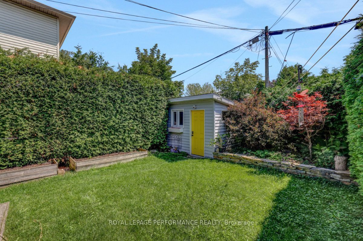 12 Prince Albert Street Property Photo 43