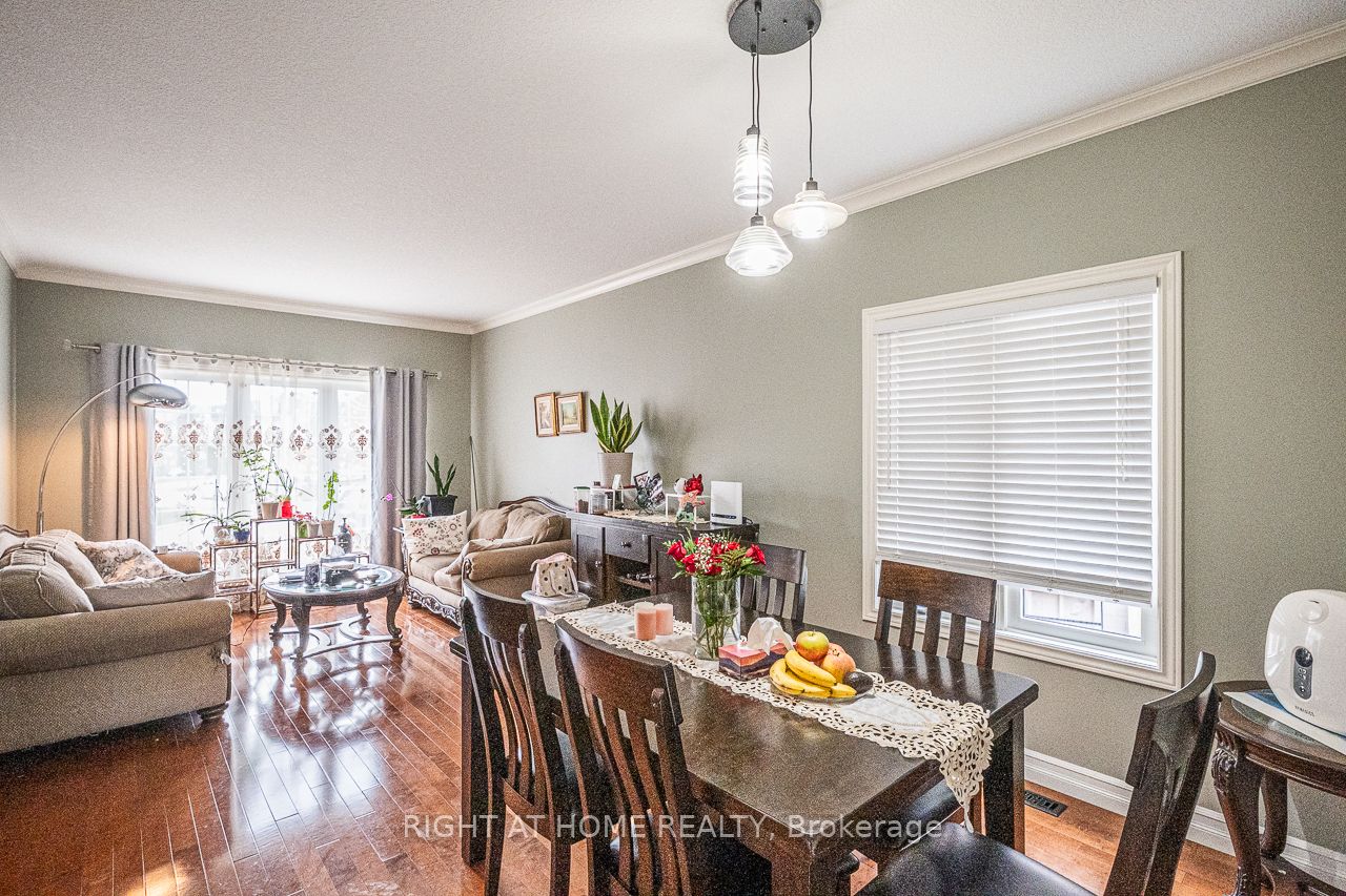 1366 Kains Woods Terrace Property Photo 3