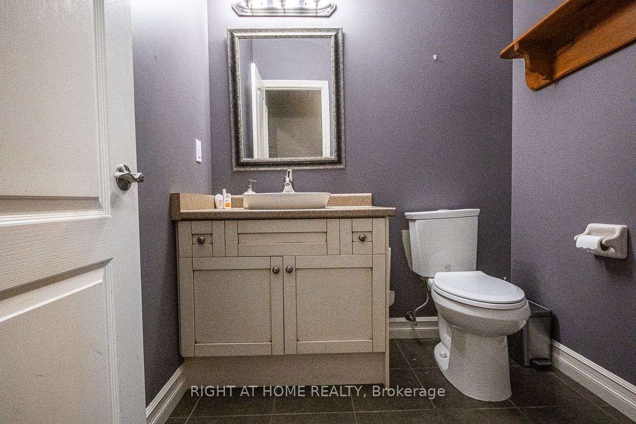 1366 Kains Woods Terrace Property Photo 21