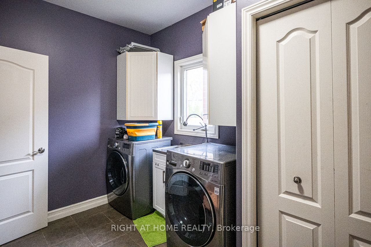 1366 Kains Woods Terrace Property Photo 23
