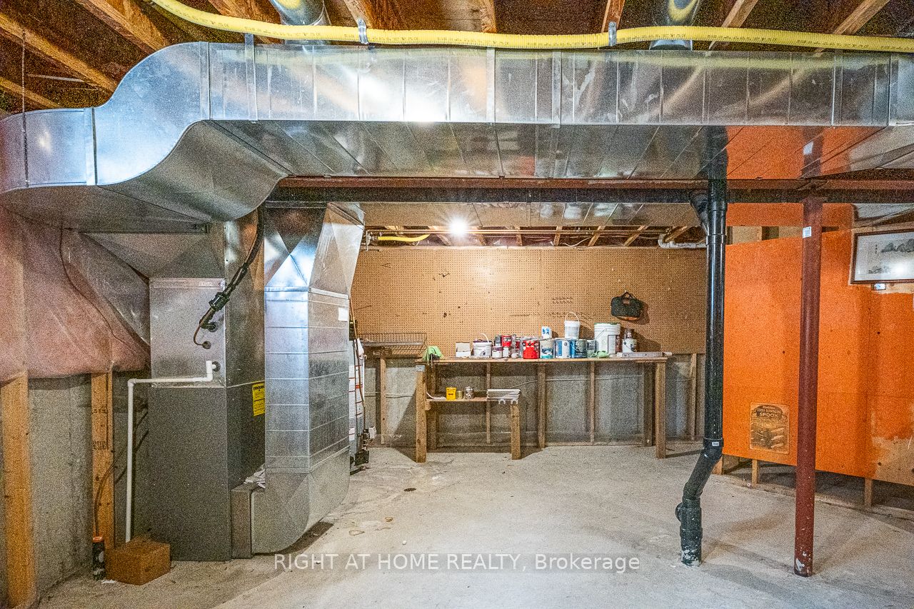 1366 Kains Woods Terrace Property Photo 44