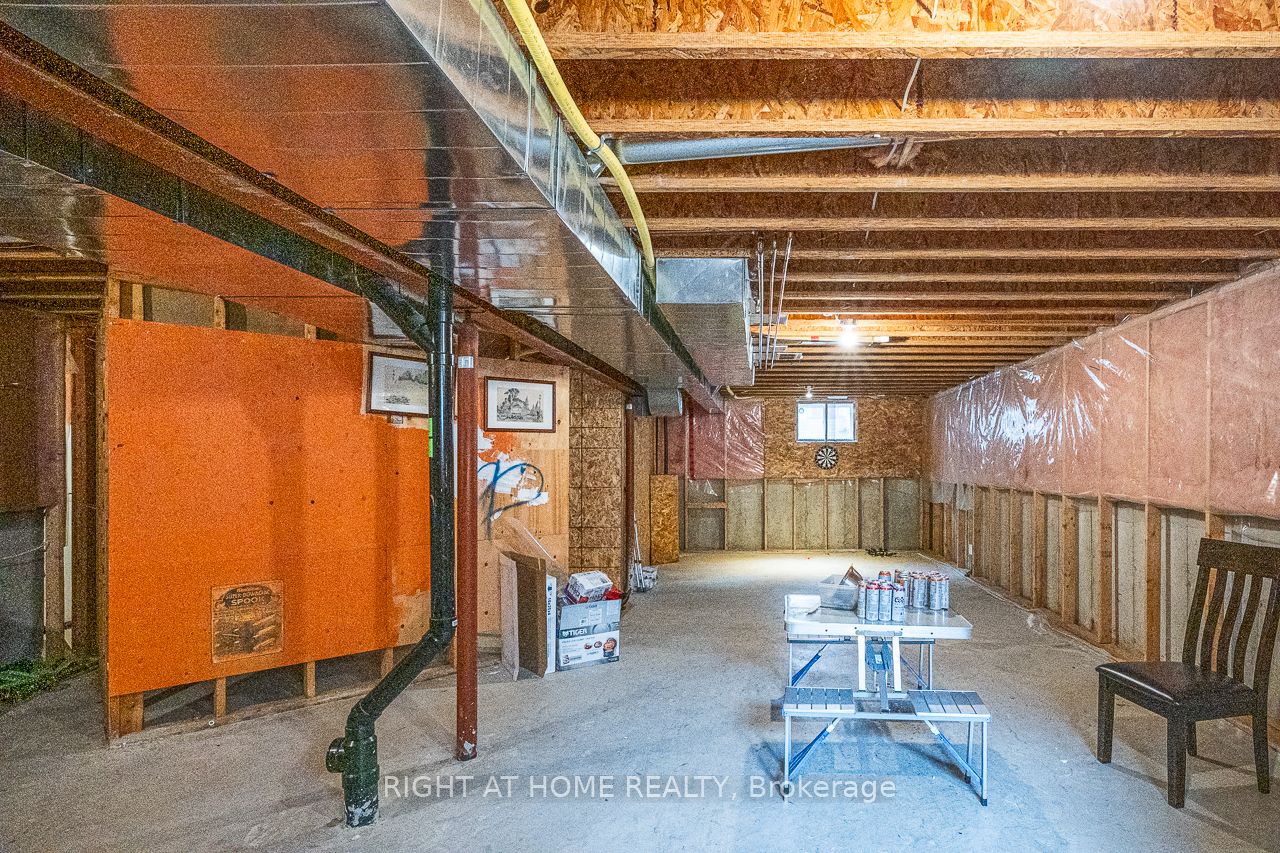 1366 Kains Woods Terrace Property Photo 45