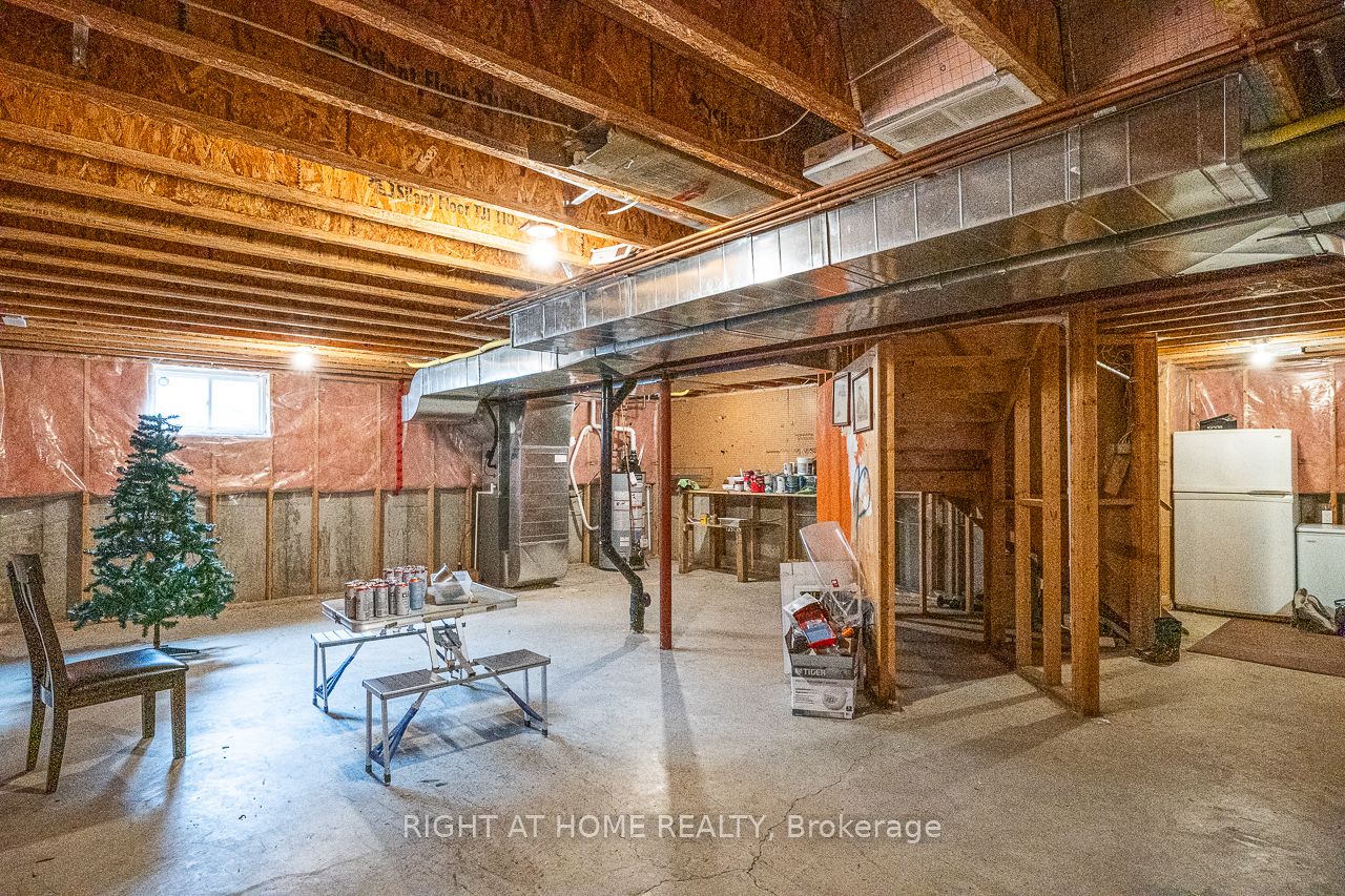1366 Kains Woods Terrace Property Photo 46