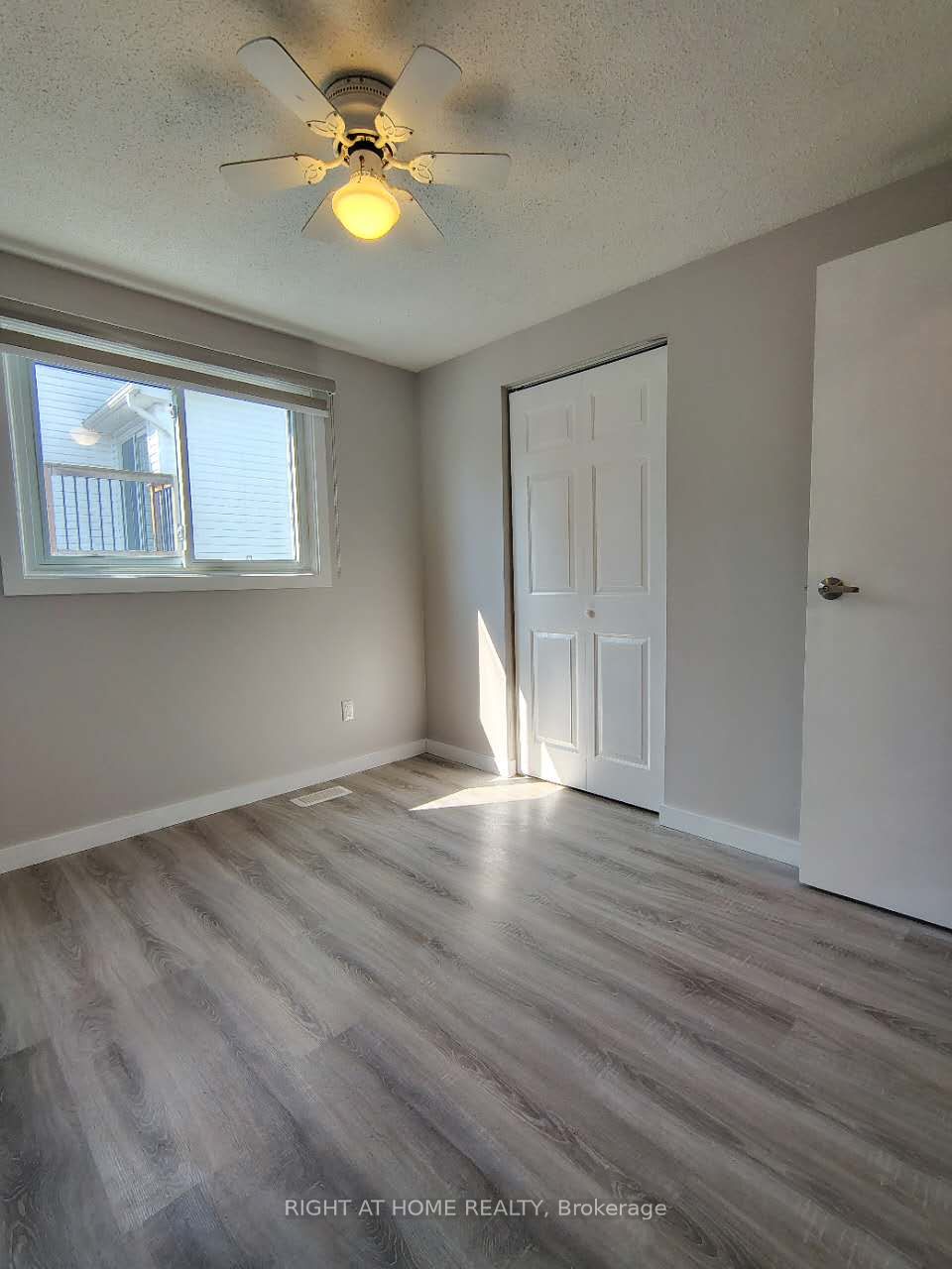 78 Olympic Crescent Property Photo 14