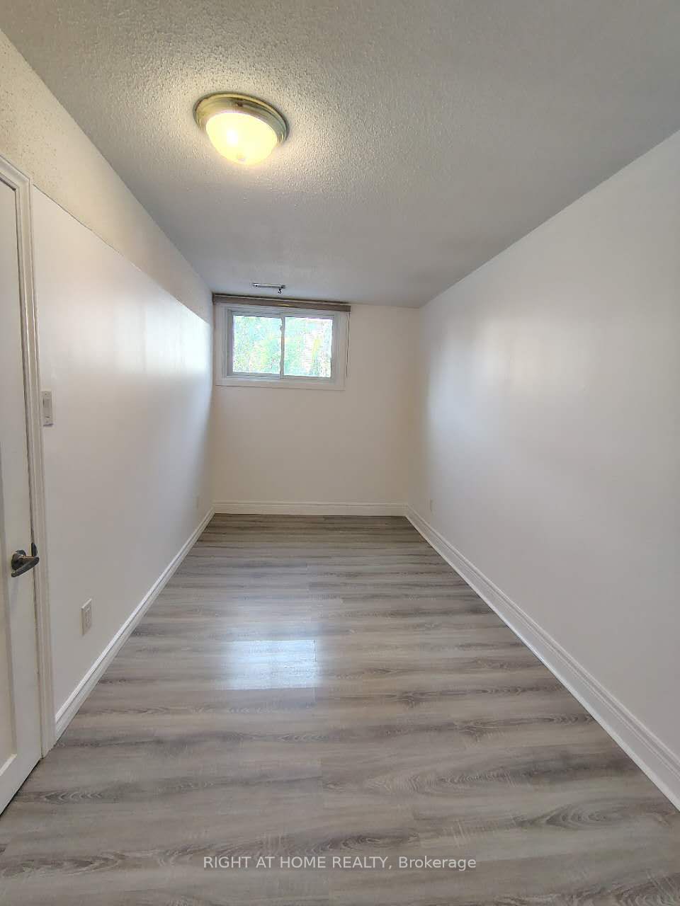 78 Olympic Crescent Property Photo 22