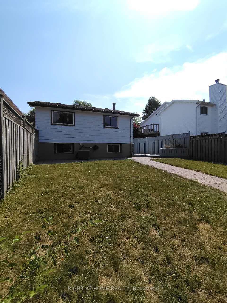 78 Olympic Crescent Property Photo 34