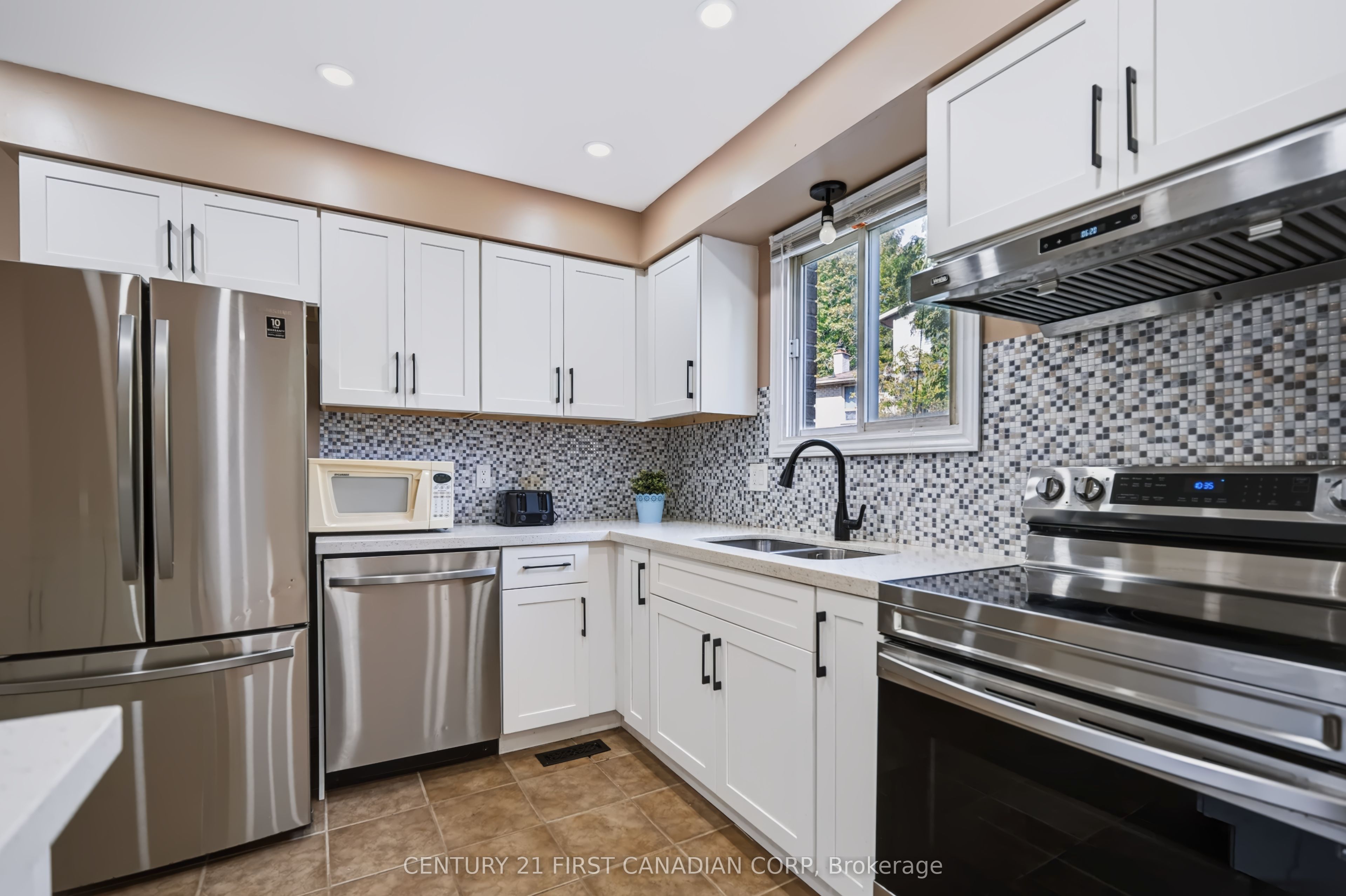 159 Walmer Gardens Property Photo 16