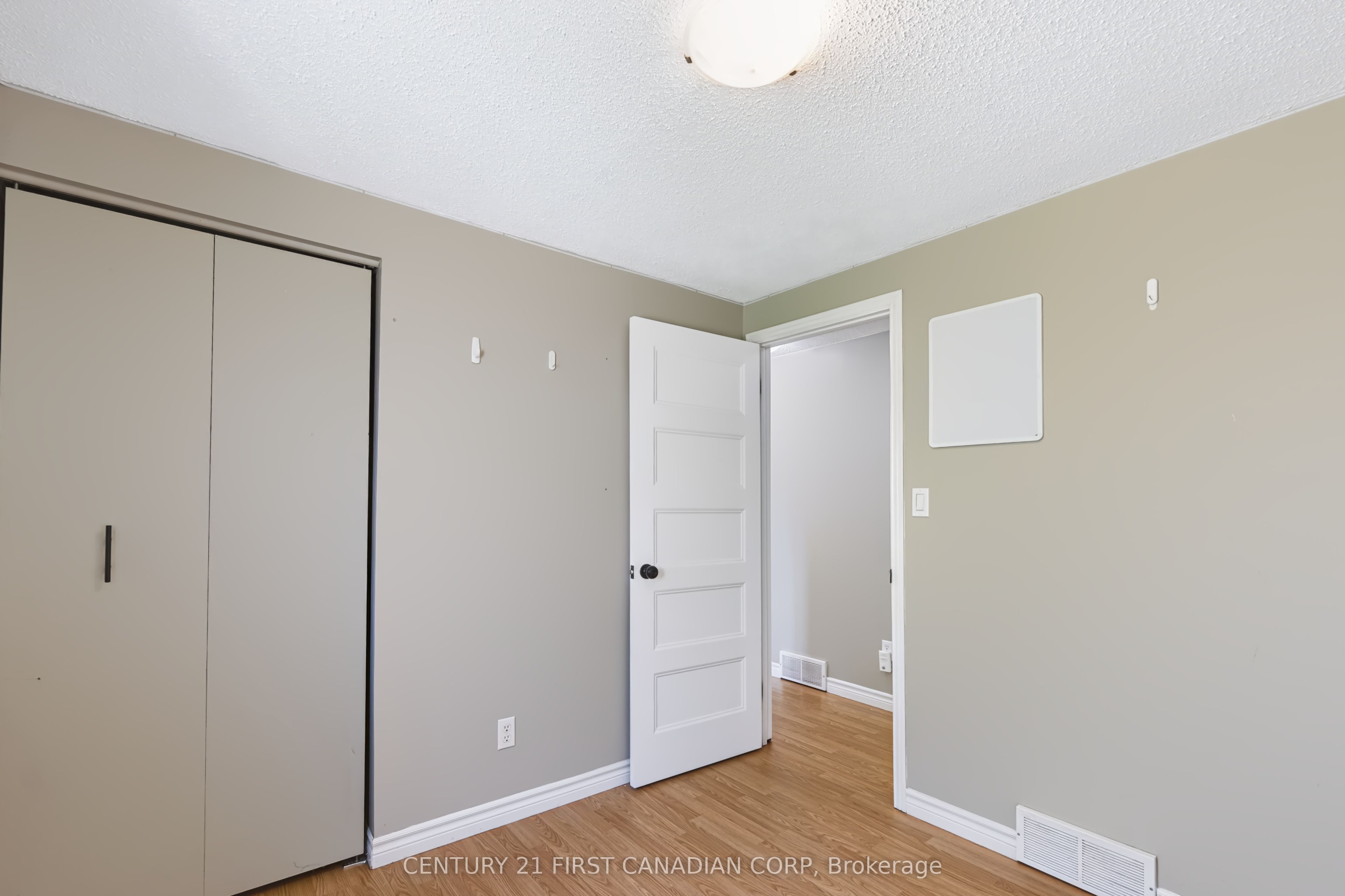 159 Walmer Gardens Property Photo 33