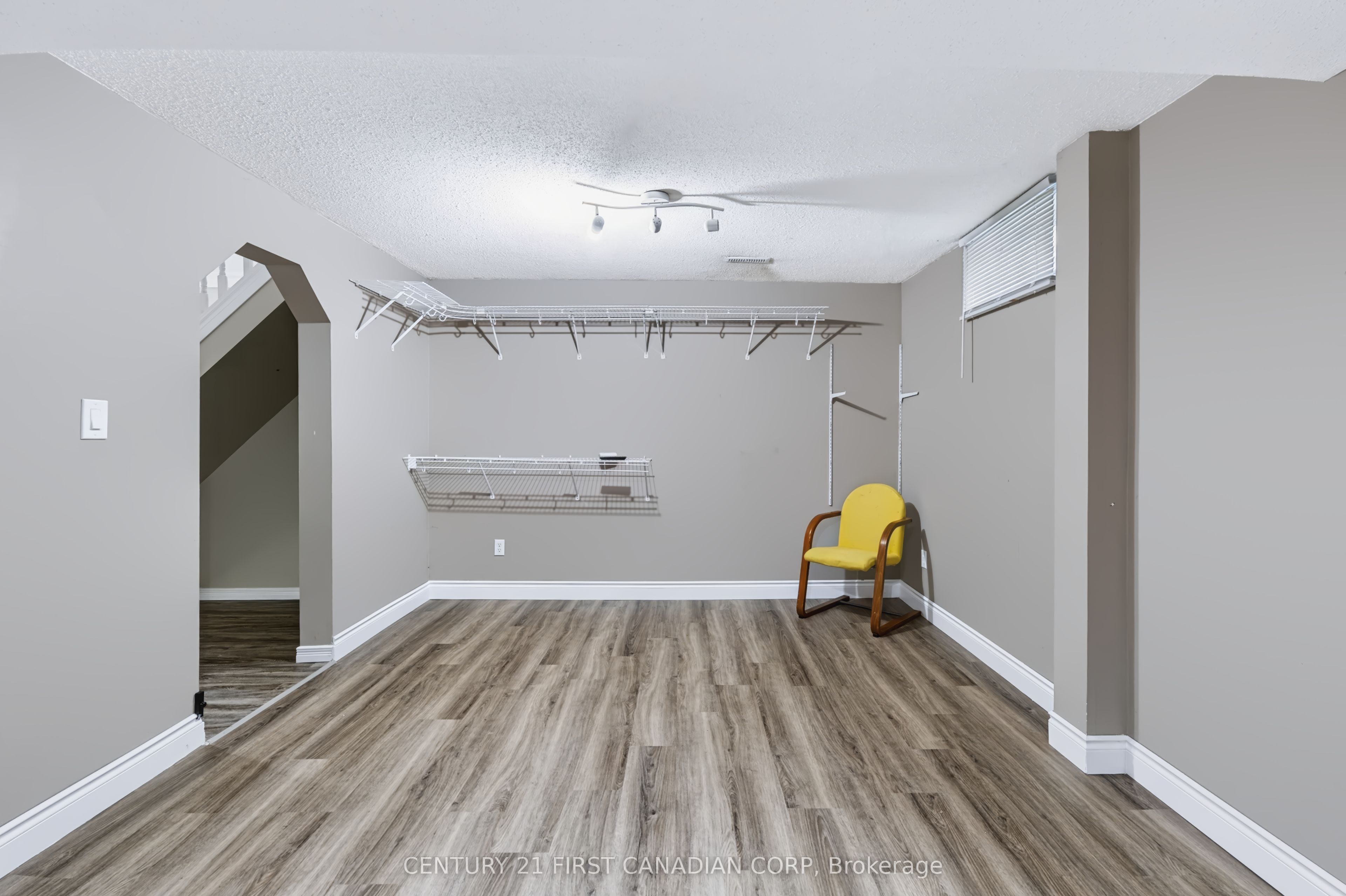 159 Walmer Gardens Property Photo 37