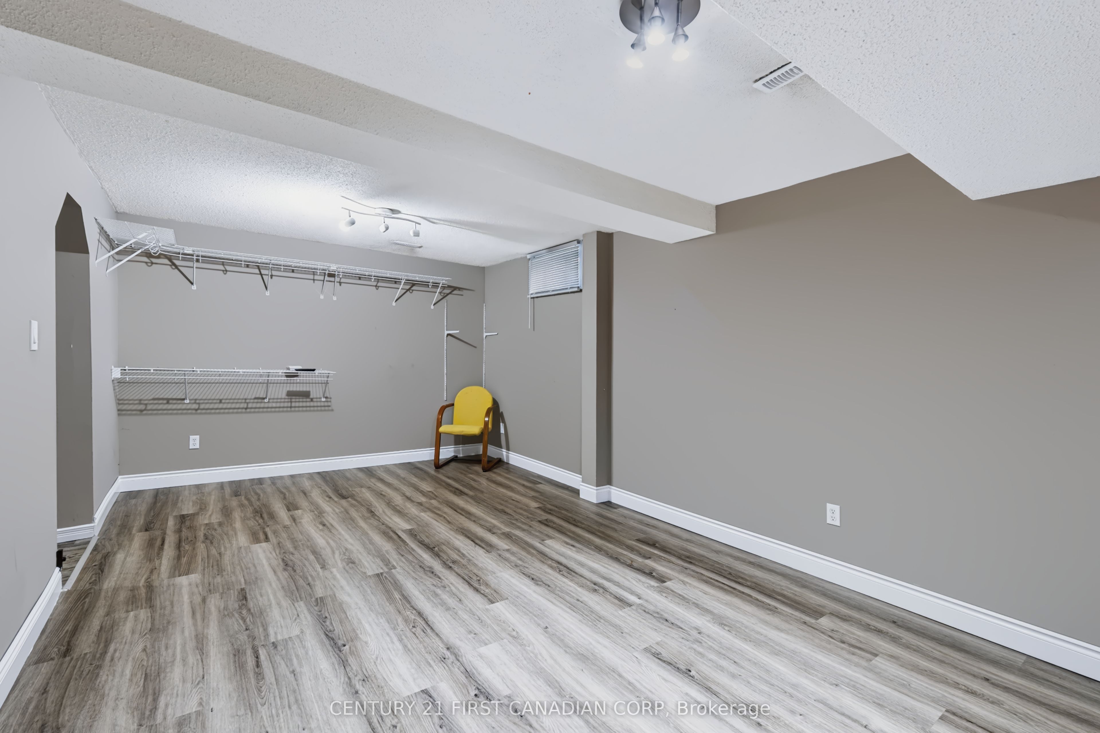 159 Walmer Gardens Property Photo 38