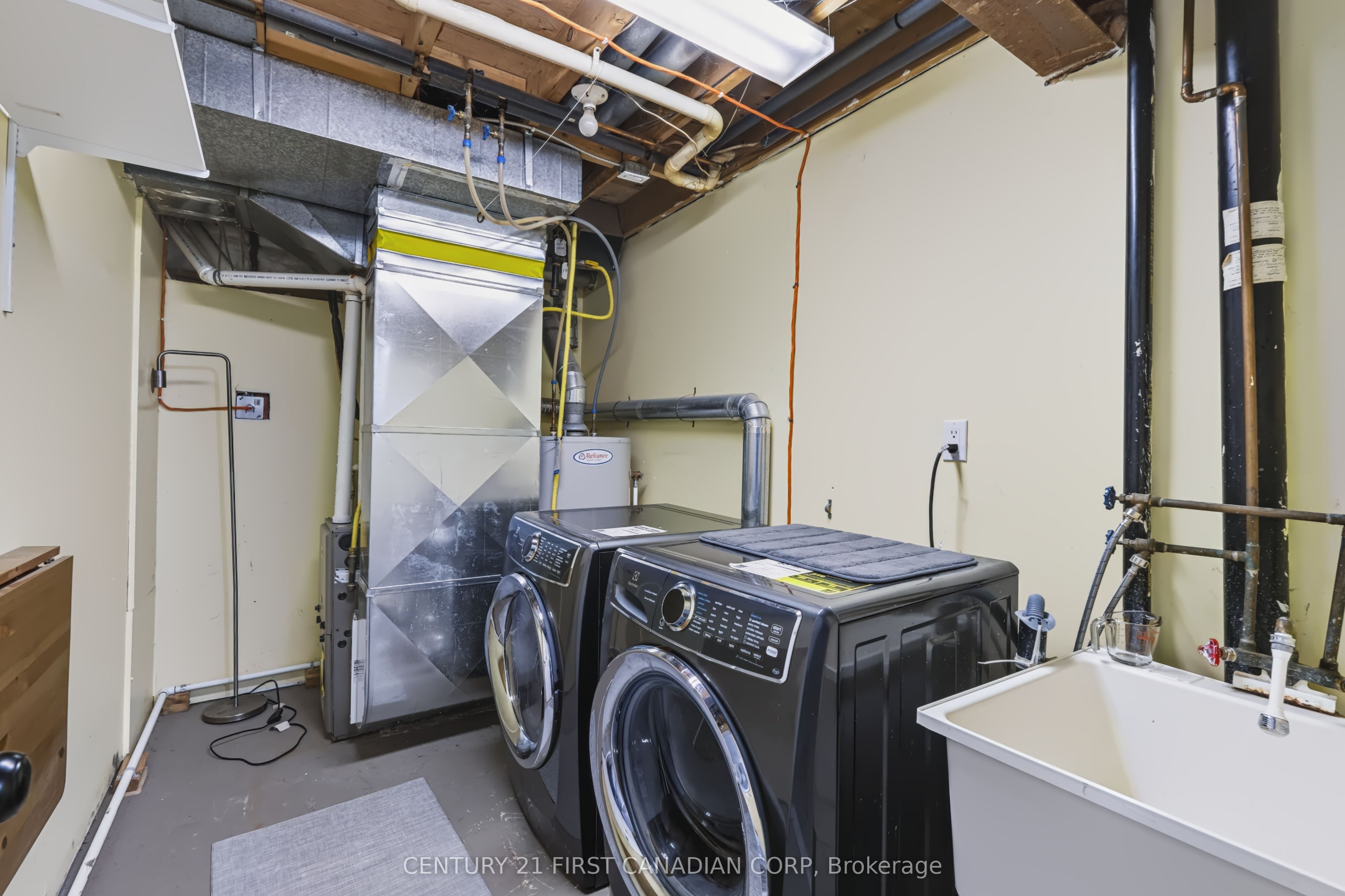 159 Walmer Gardens Property Photo 43