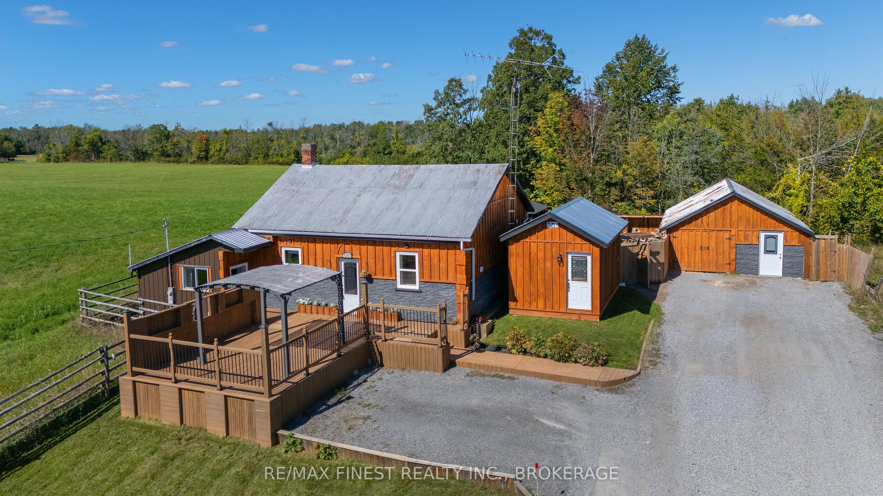 571 Centreville Road Property Photo 1