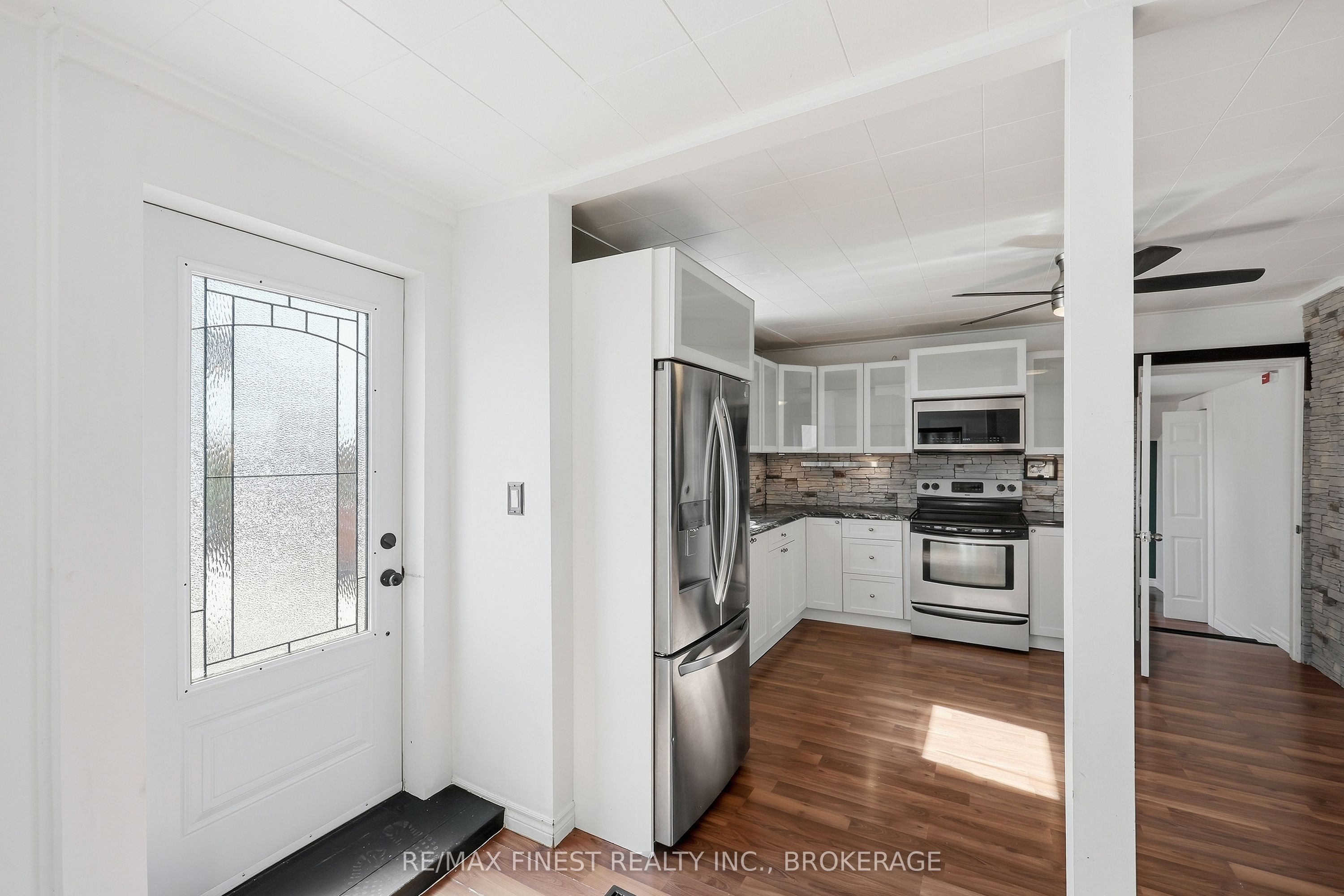 571 Centreville Road Property Photo 5
