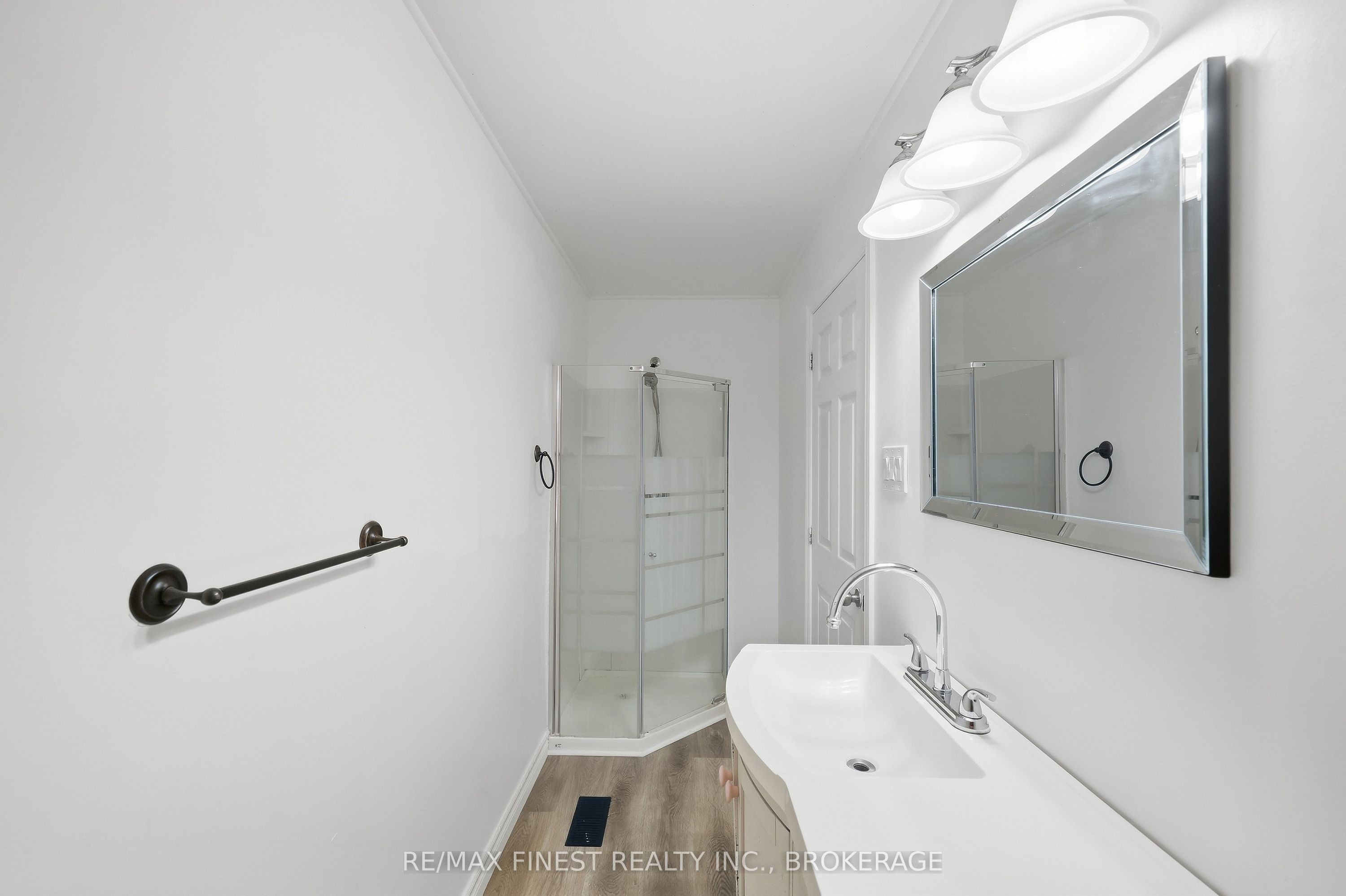 571 Centreville Road Property Photo 20