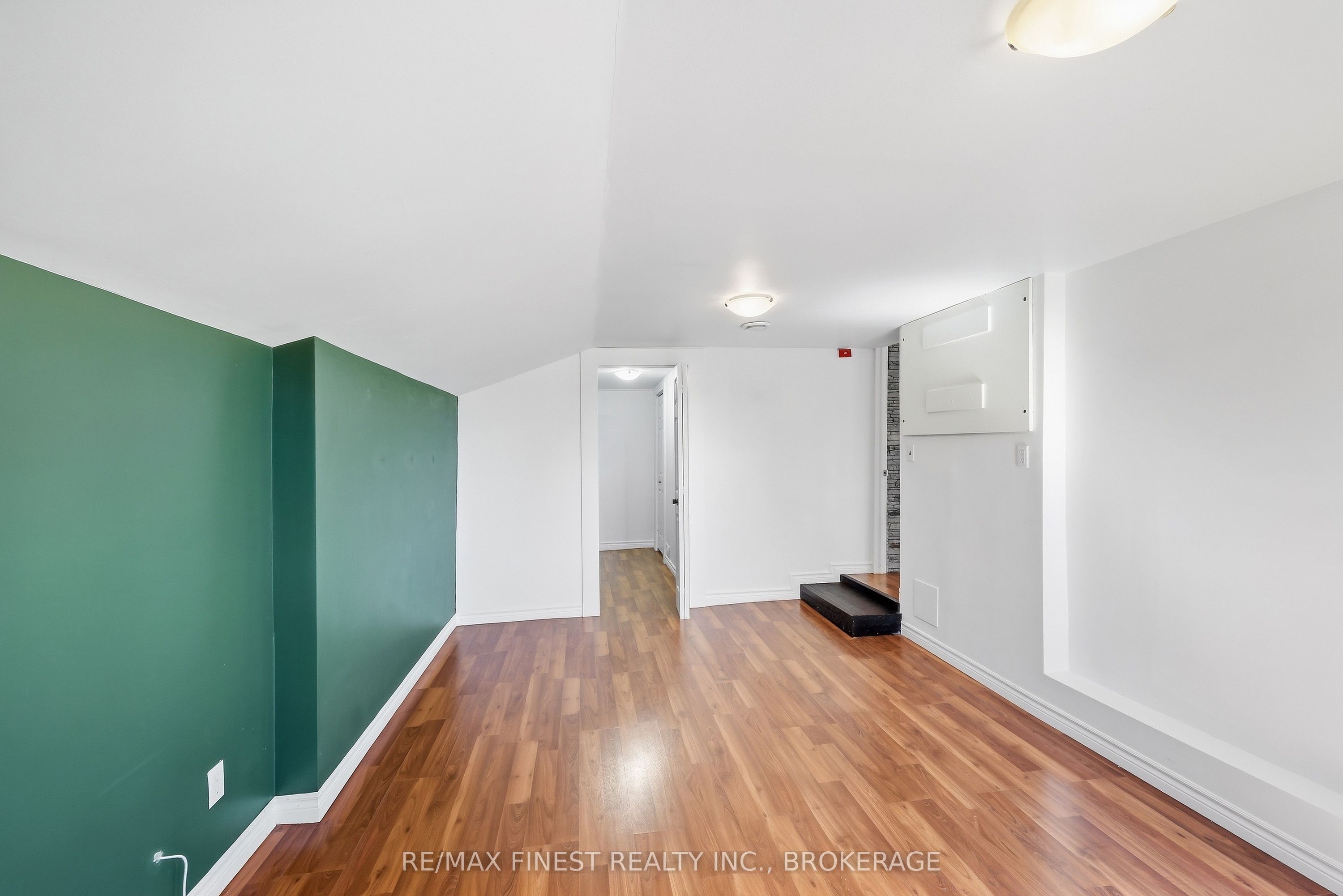 571 Centreville Road Property Photo 23