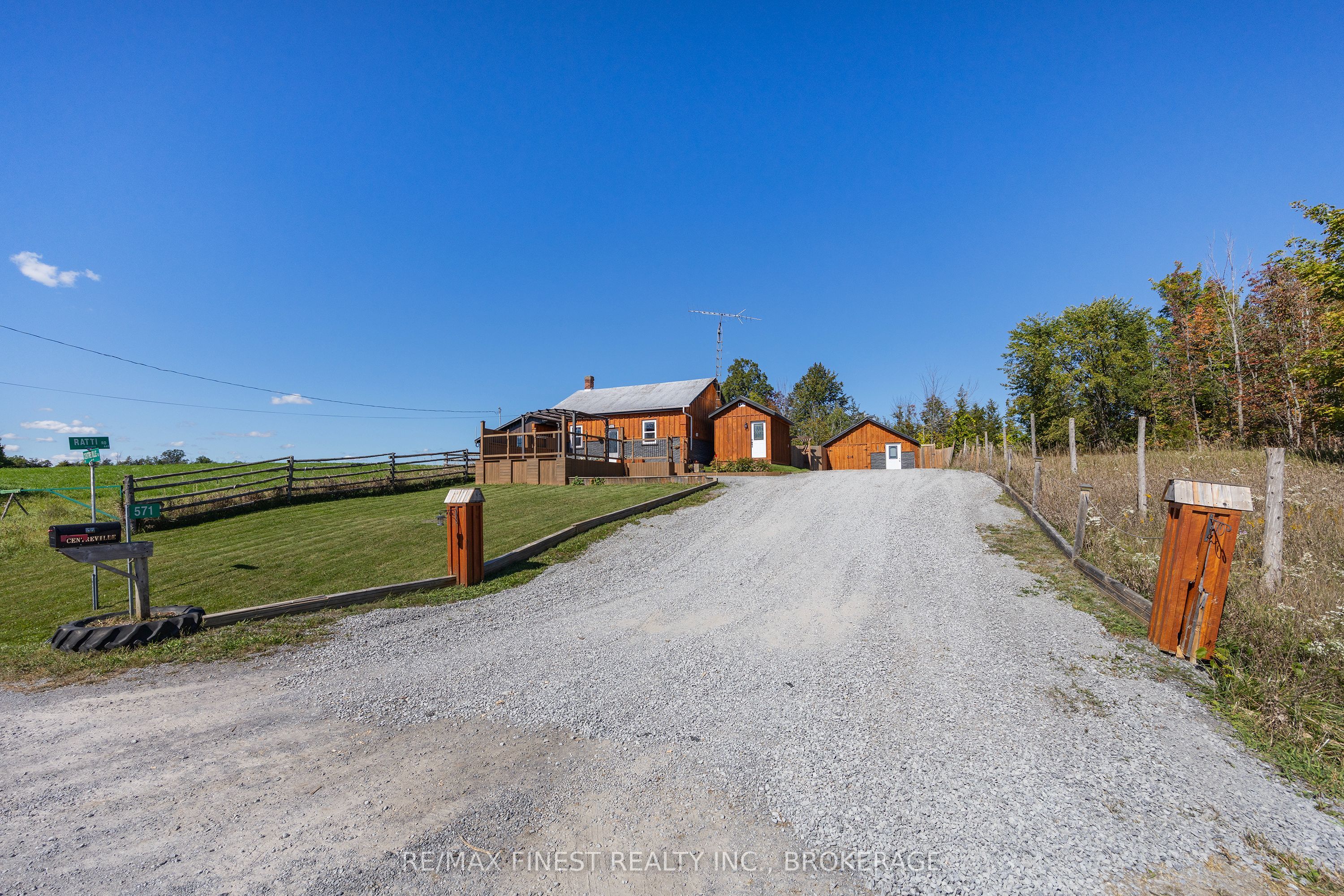 571 Centreville Road Property Photo 39
