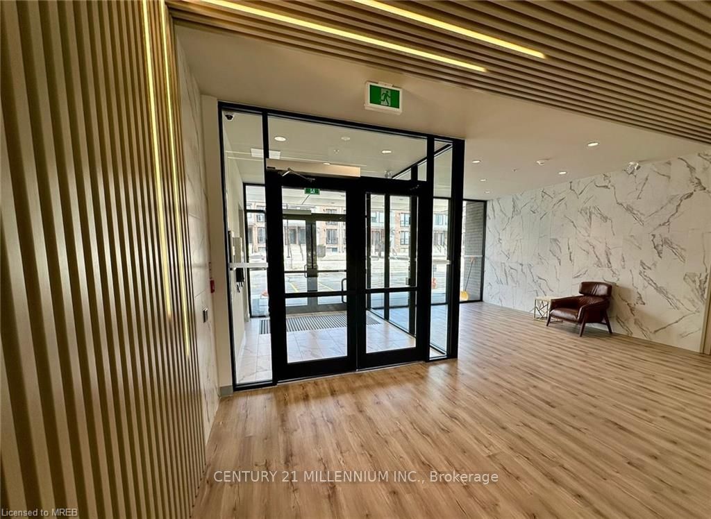 107 Roger Street 611 Property Photo 2