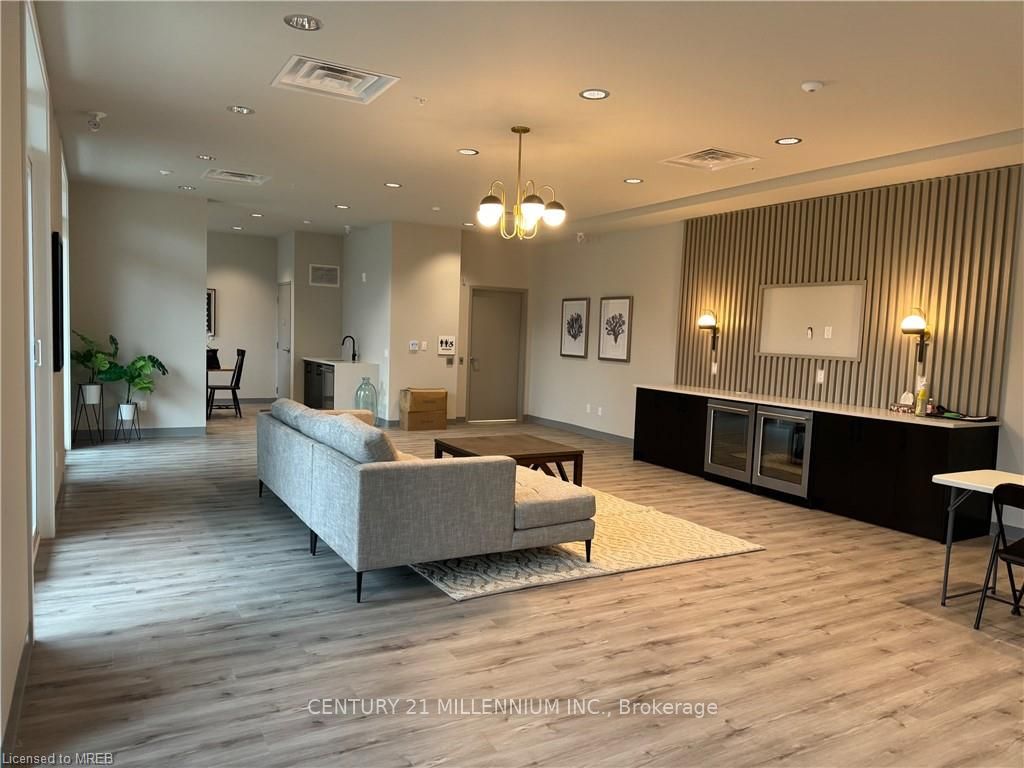 107 Roger Street 611 Property Photo 9