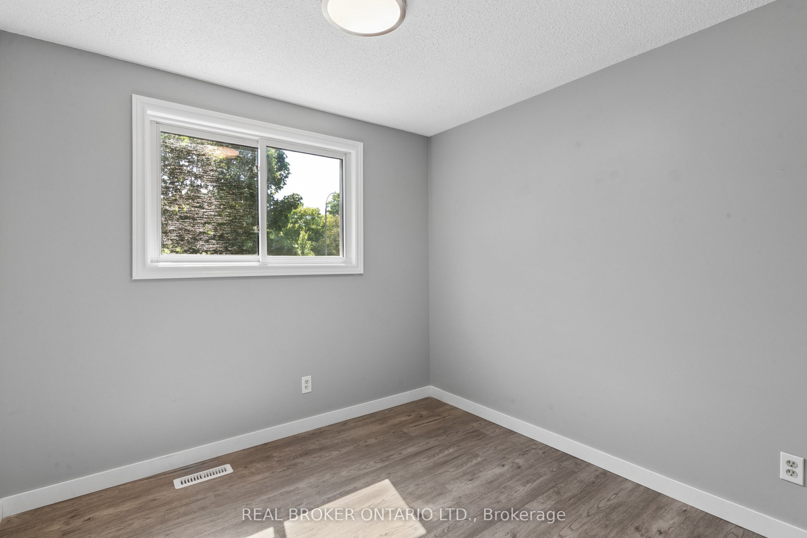 74 Helene Crescent Property Photo 19