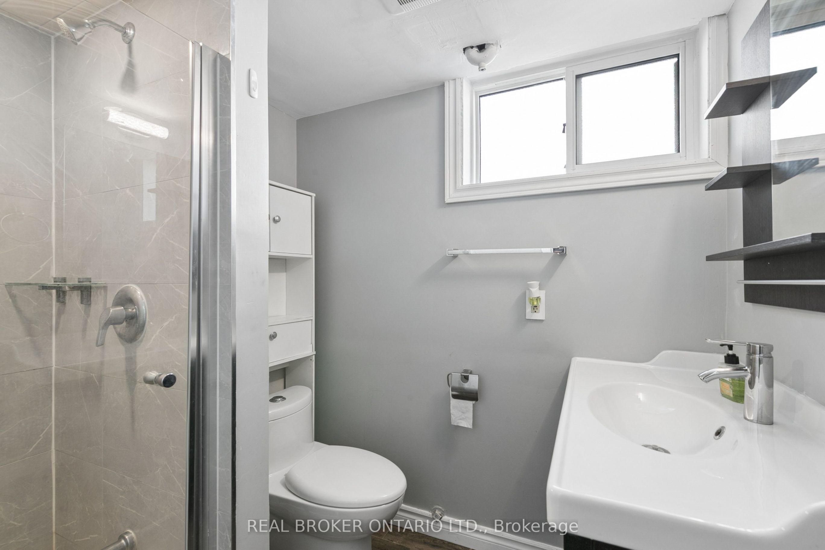 74 Helene Crescent Property Photo 20