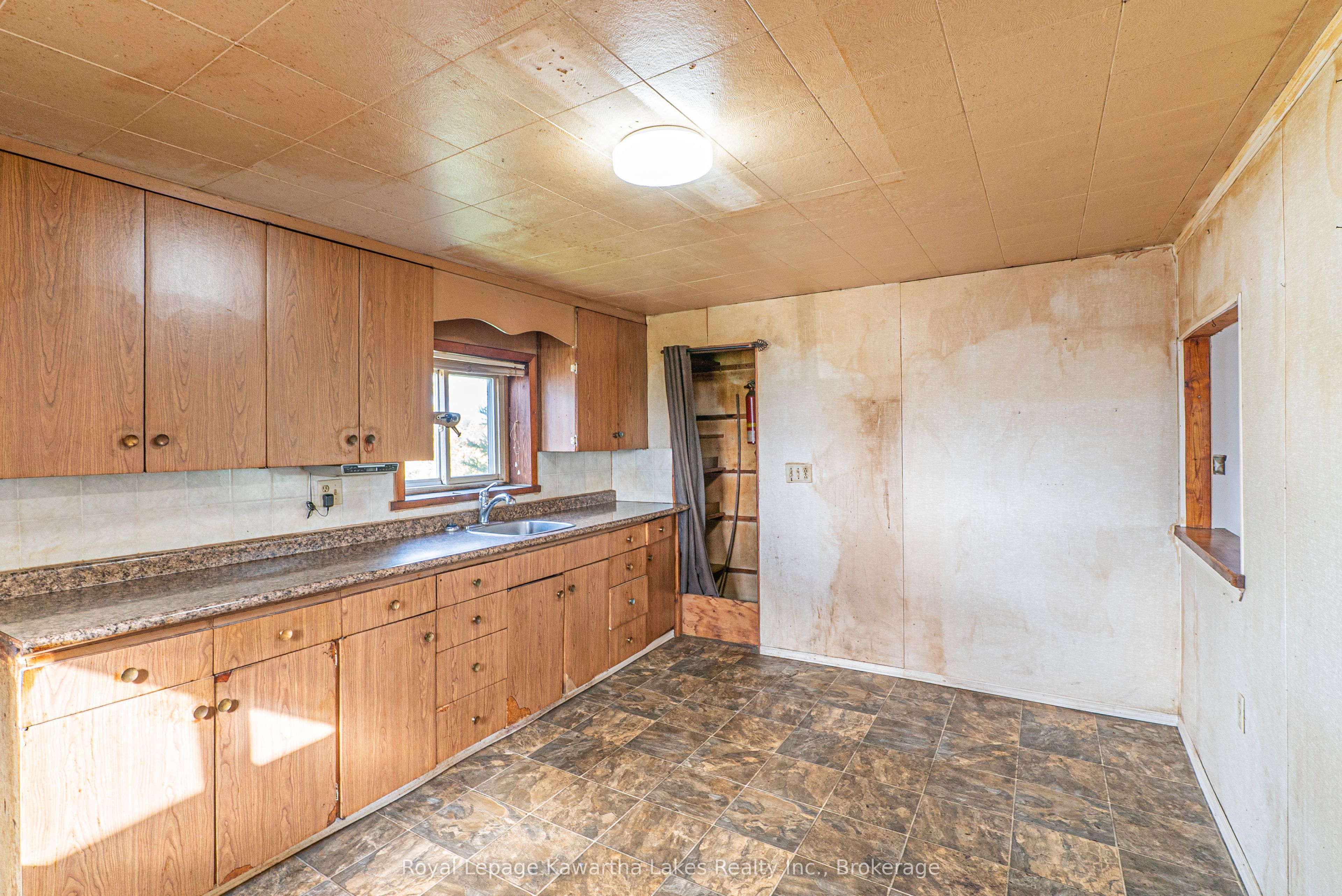 76 Long Beach Road Property Photo 12