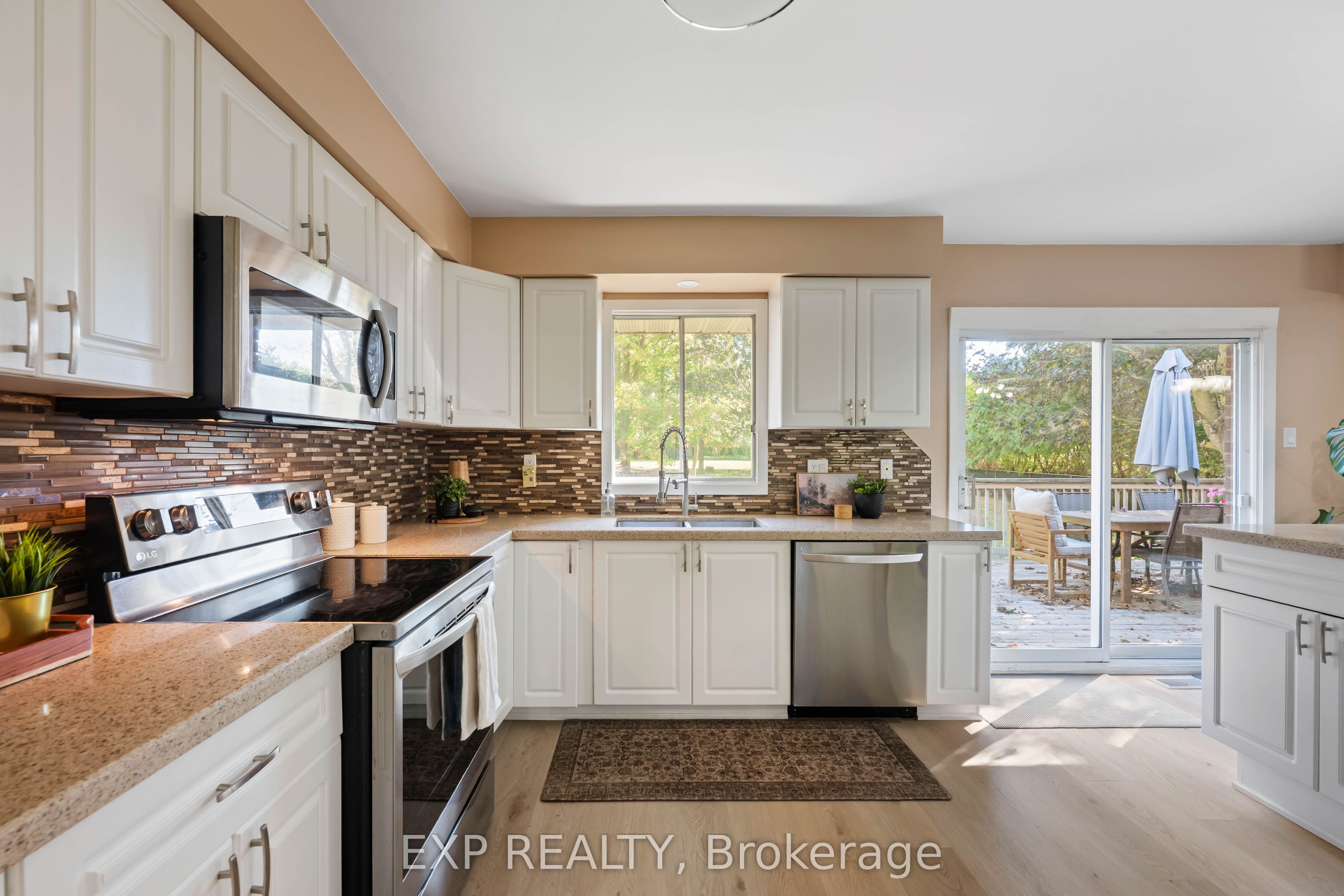 3 Purple Road Property Photo 17