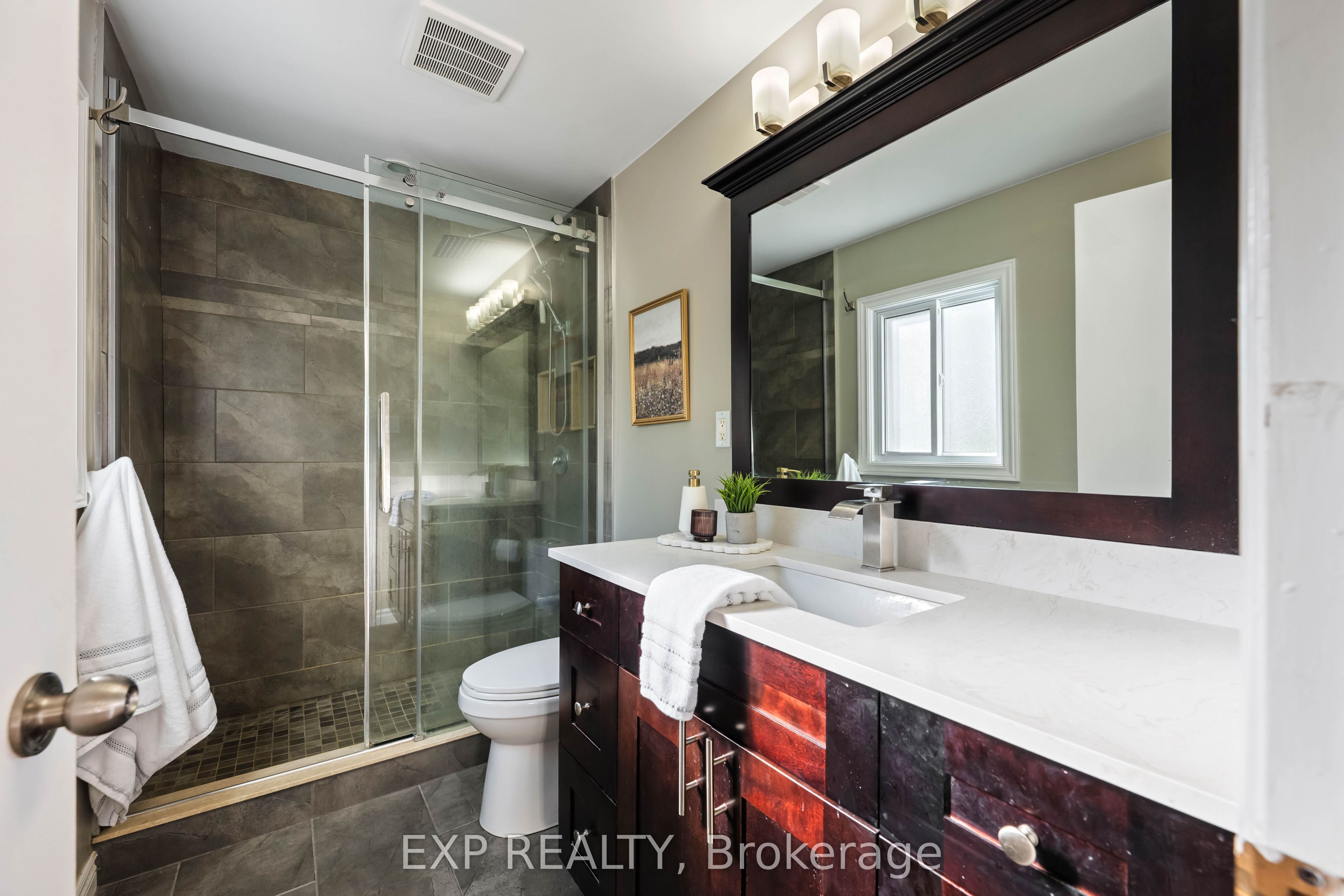 3 Purple Road Property Photo 23