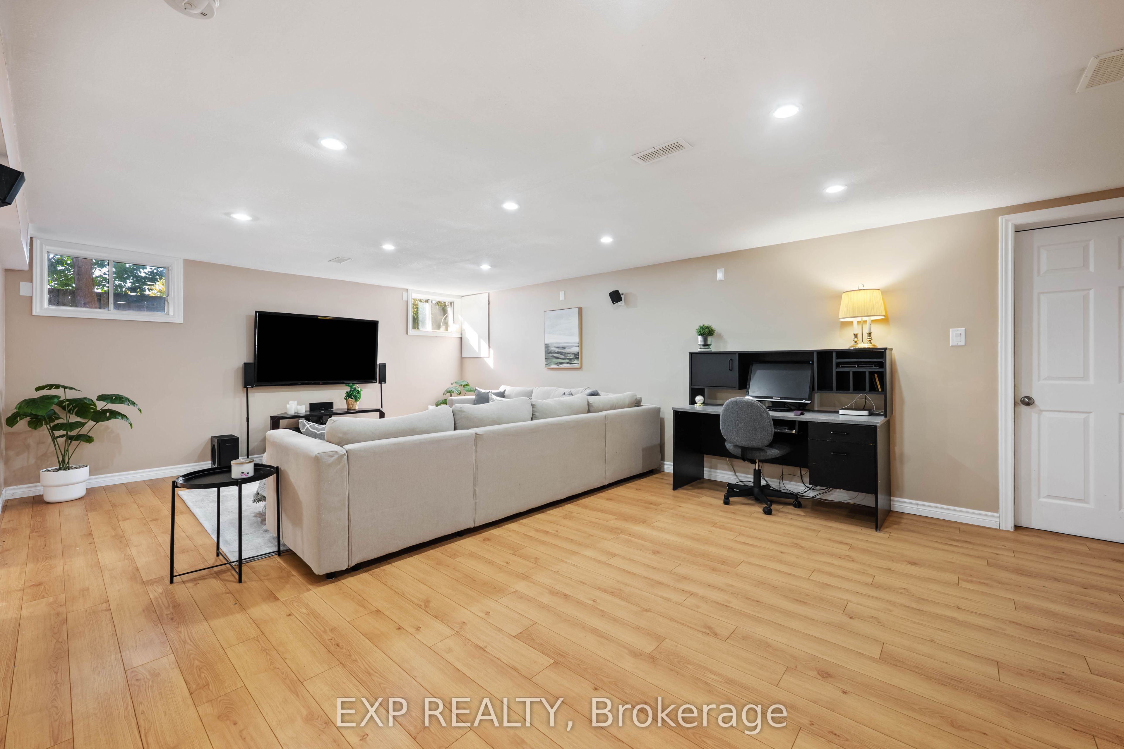 3 Purple Road Property Photo 27