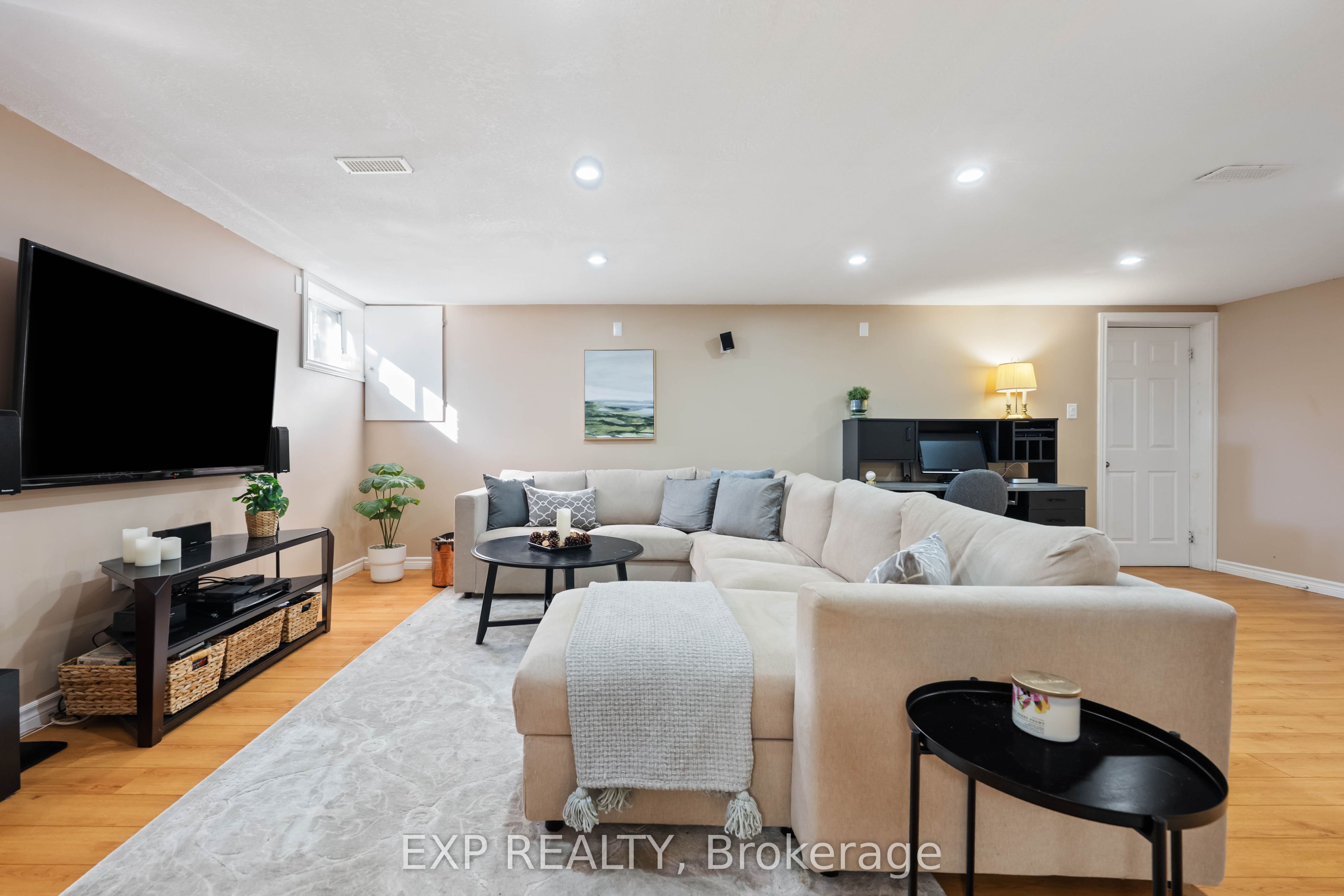 3 Purple Road Property Photo 28