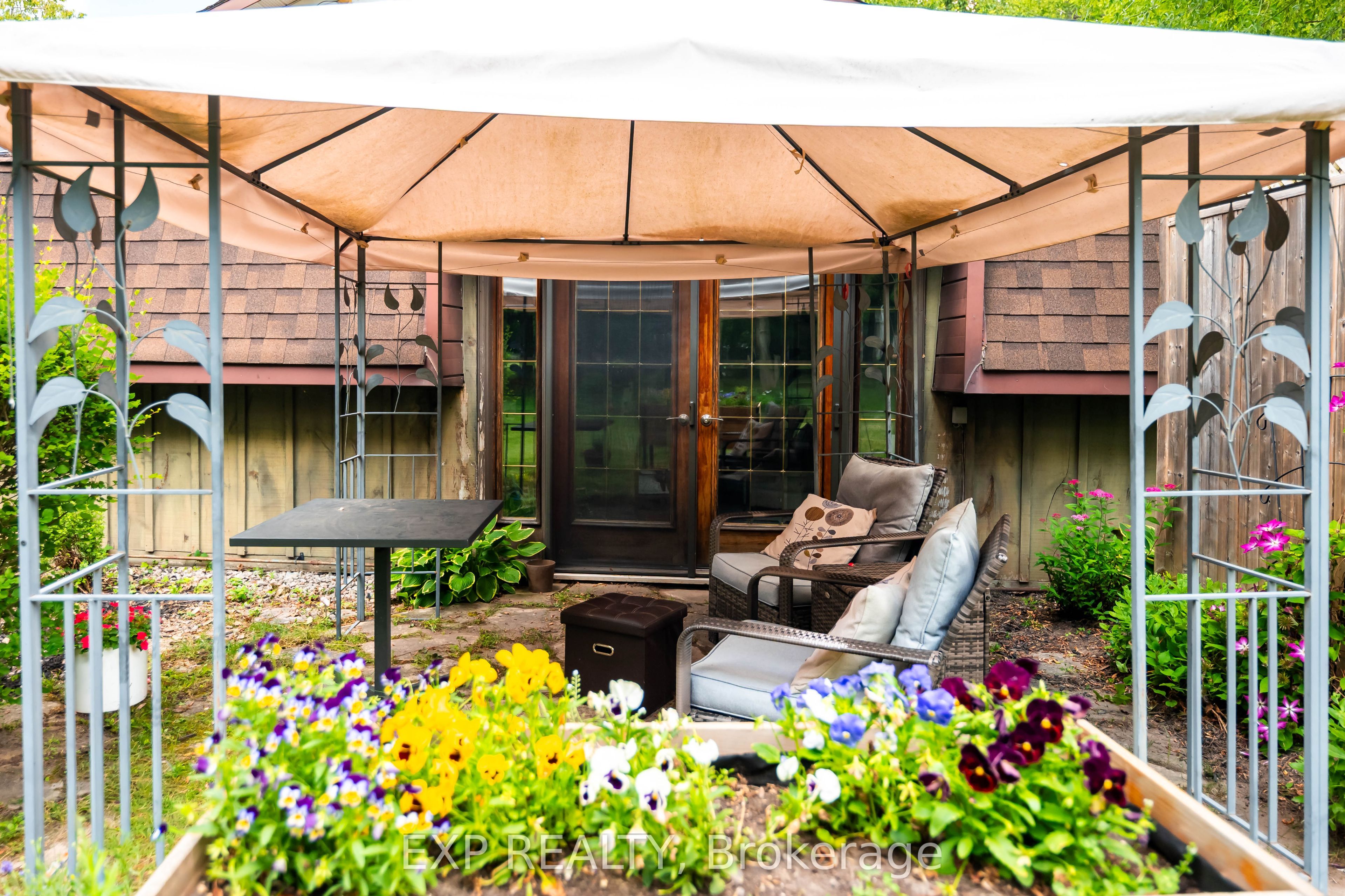 3 Purple Road Property Photo 35