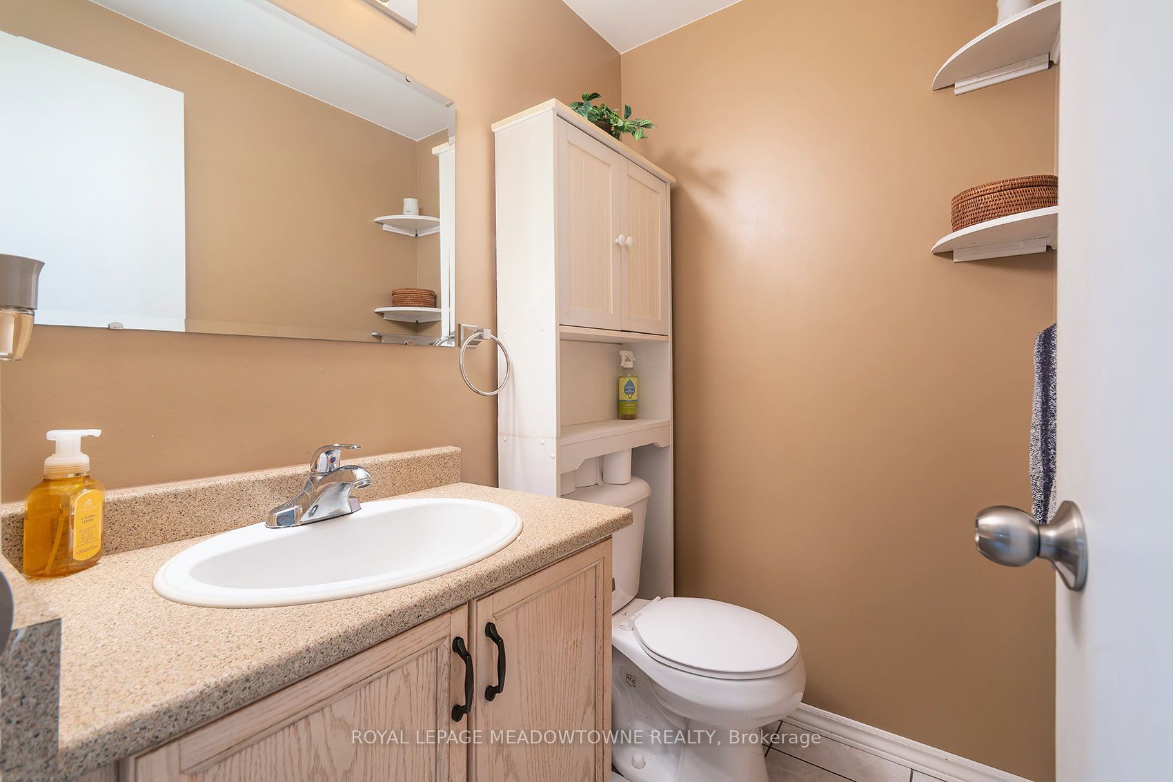 209 Elmira Road S Property Photo 14