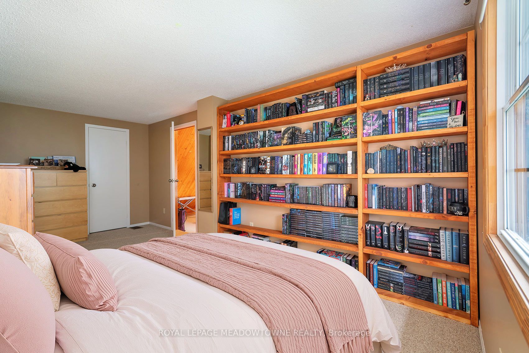 209 Elmira Road S Property Photo 21