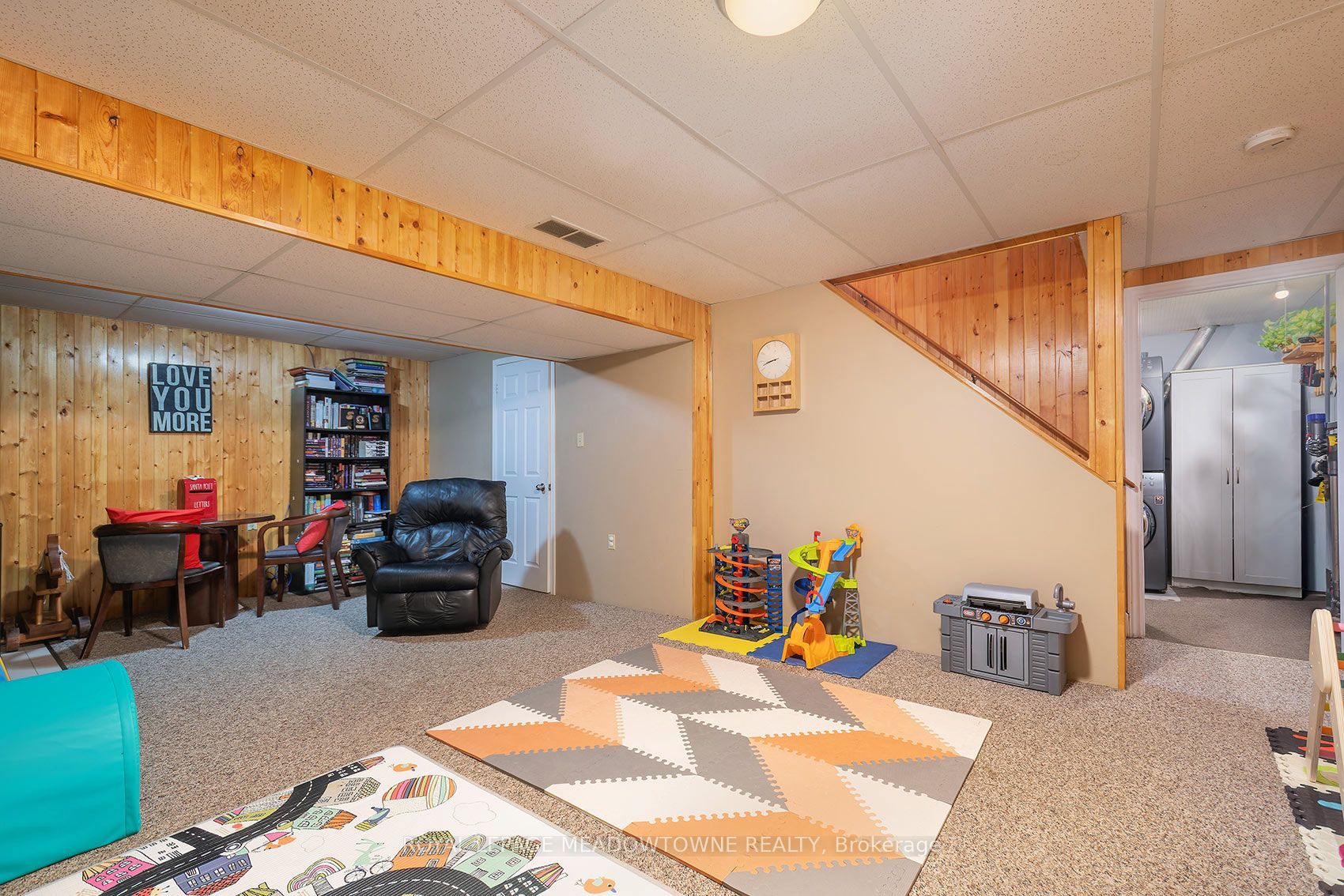 209 Elmira Road S Property Photo 25