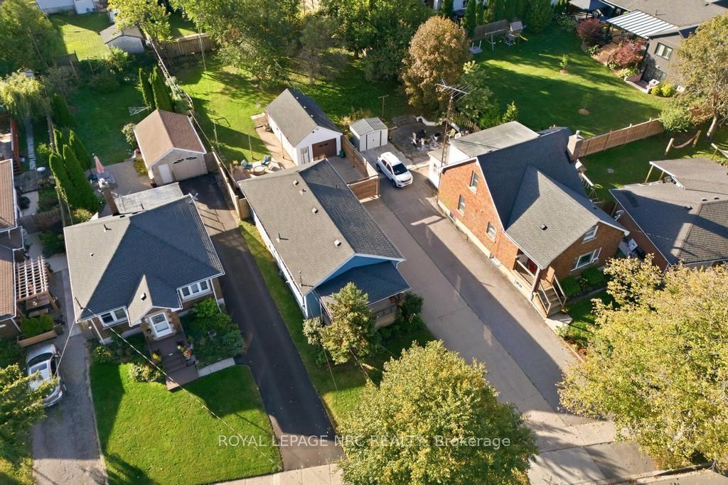 17 Wanda Road Property Photo 30